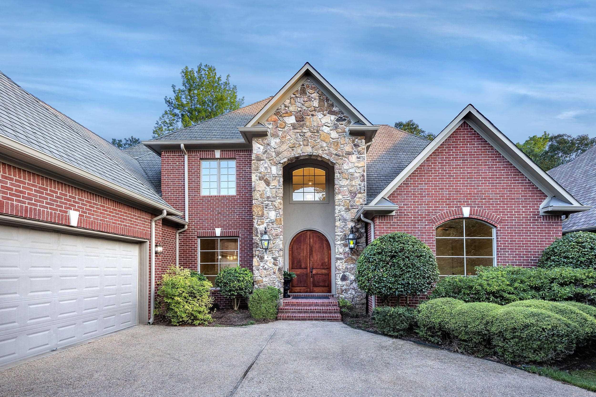 CHENAL VALLEY THE OAKS - Residential