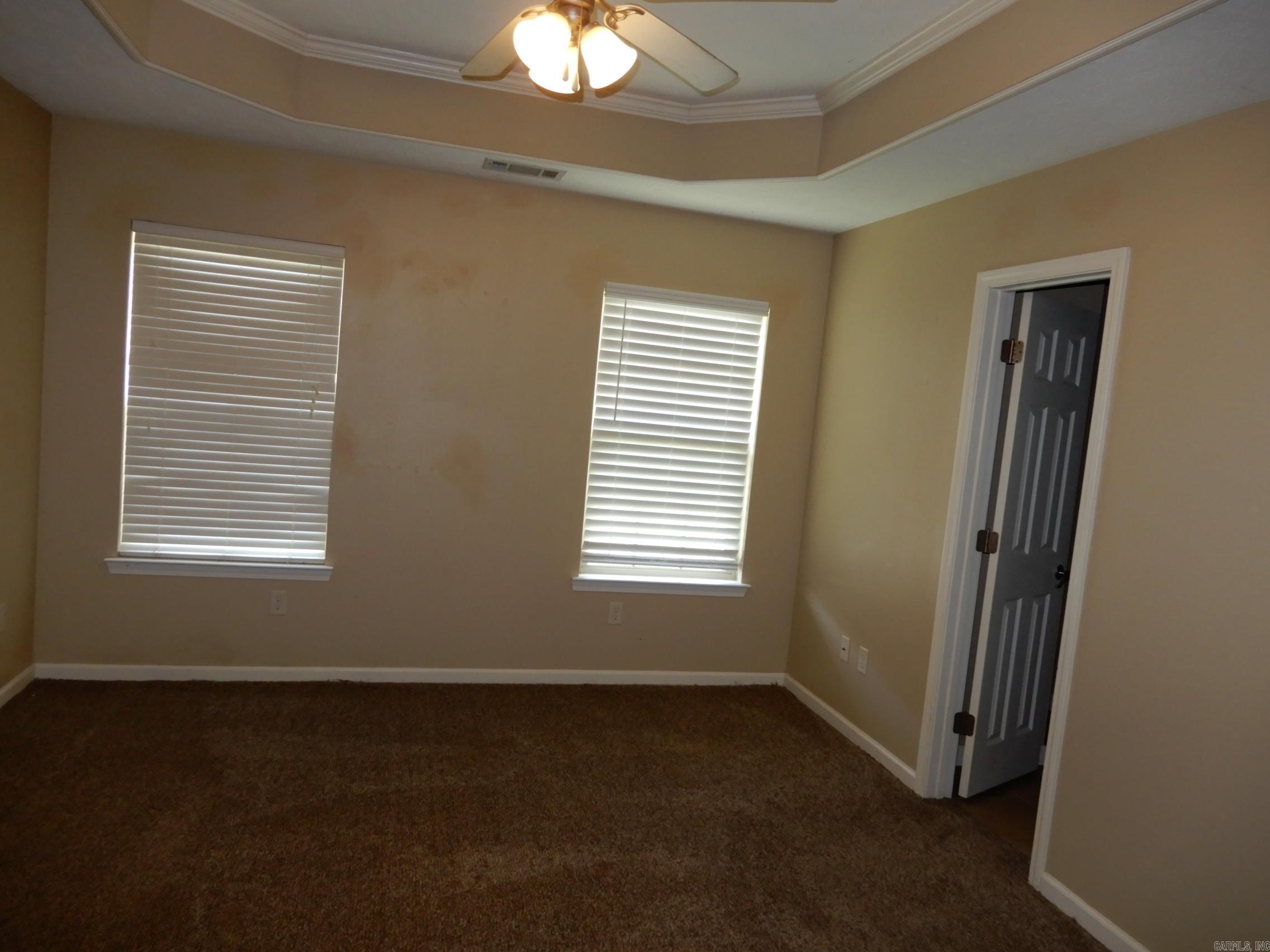 WILLOW LAKE - Residential