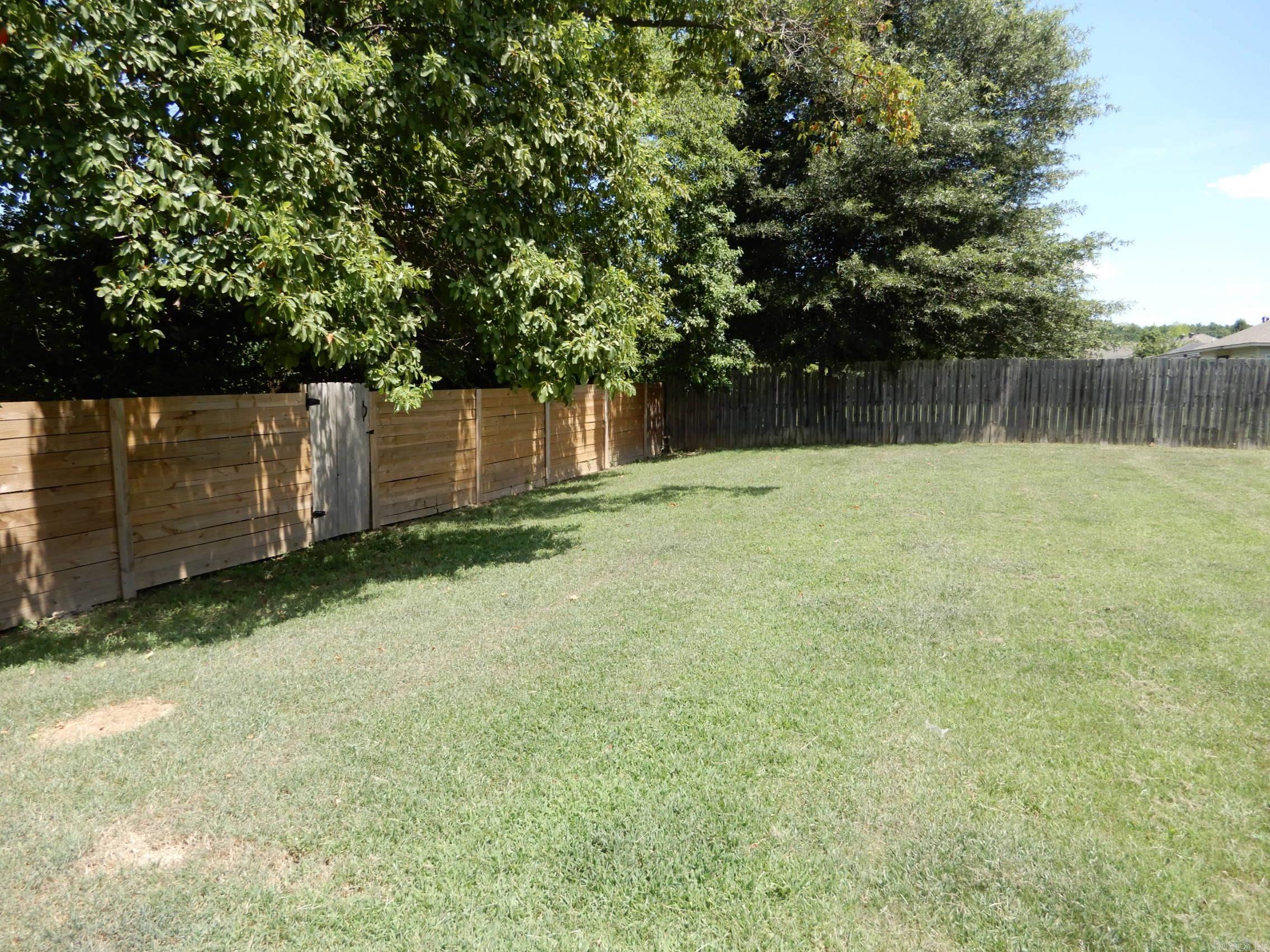 WILLOW LAKE - Residential