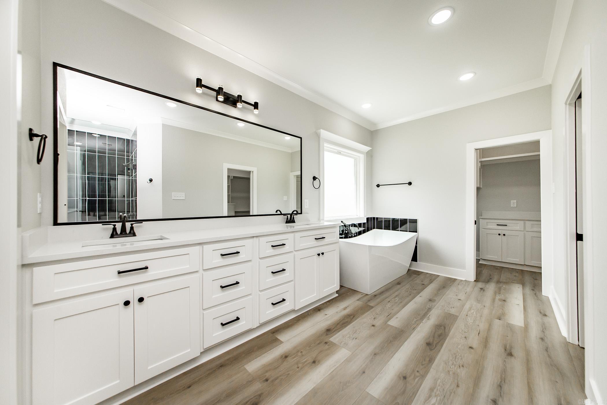 HIDDEN VALLEY ESTATES - Residential