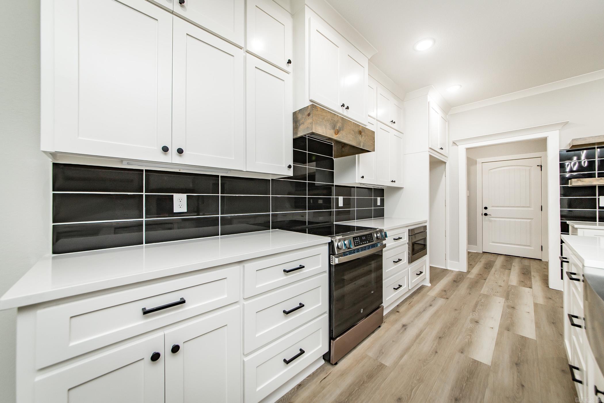 HIDDEN VALLEY ESTATES - Residential