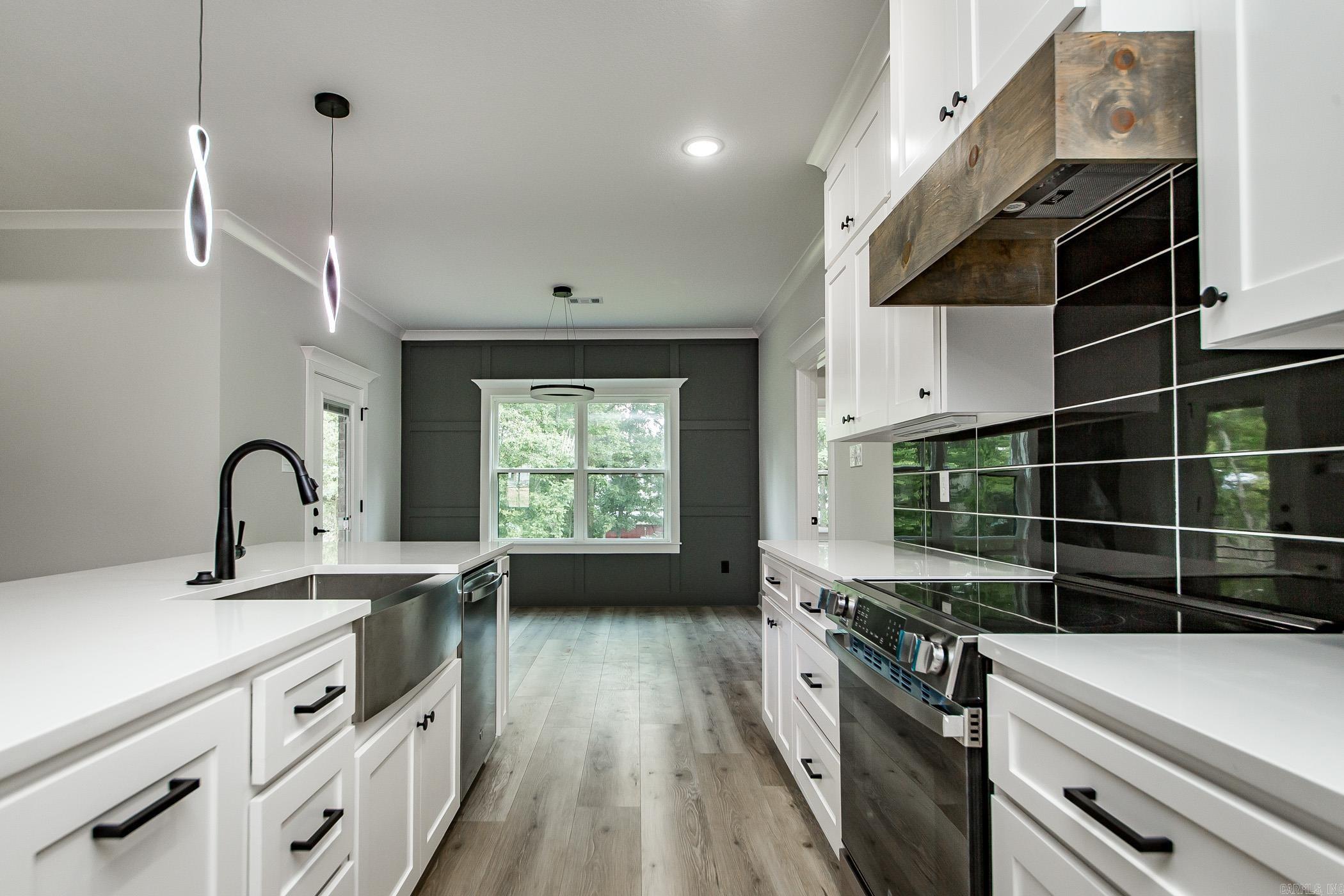 HIDDEN VALLEY ESTATES - Residential