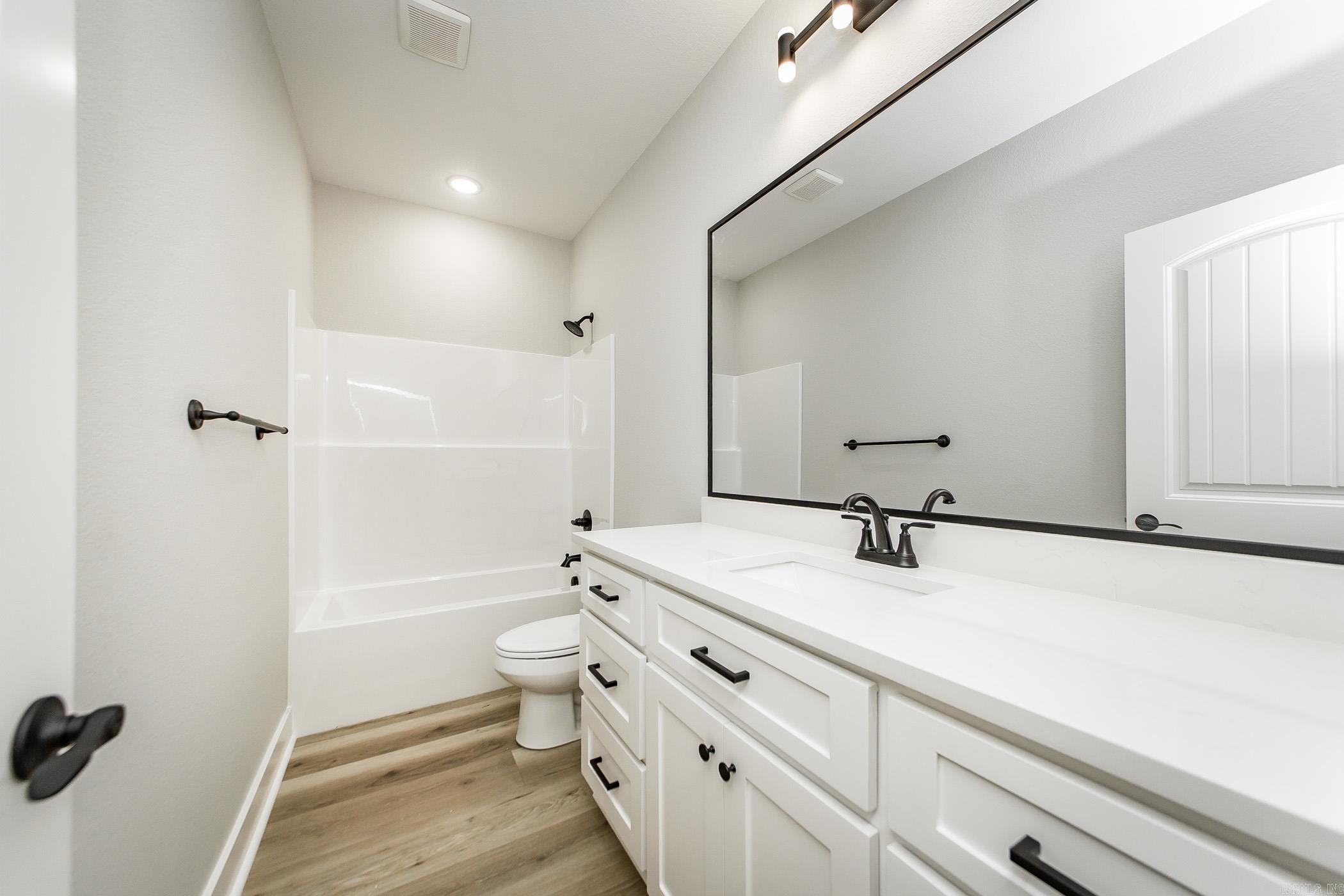 HIDDEN VALLEY ESTATES - Residential