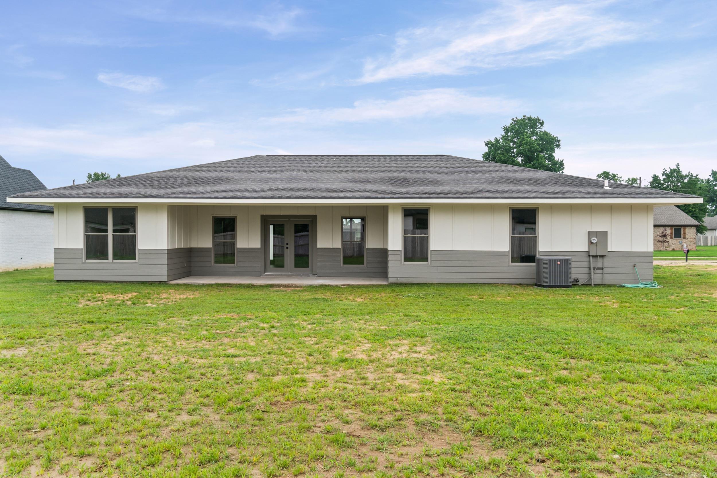 BRIDGES AND THOMPSON - Residential