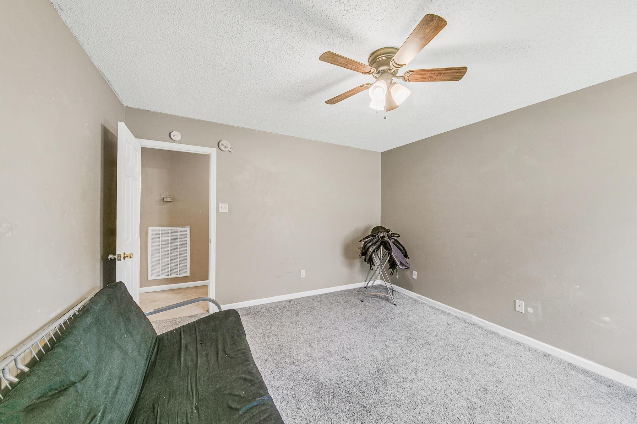 BRENTWOOD - Residential