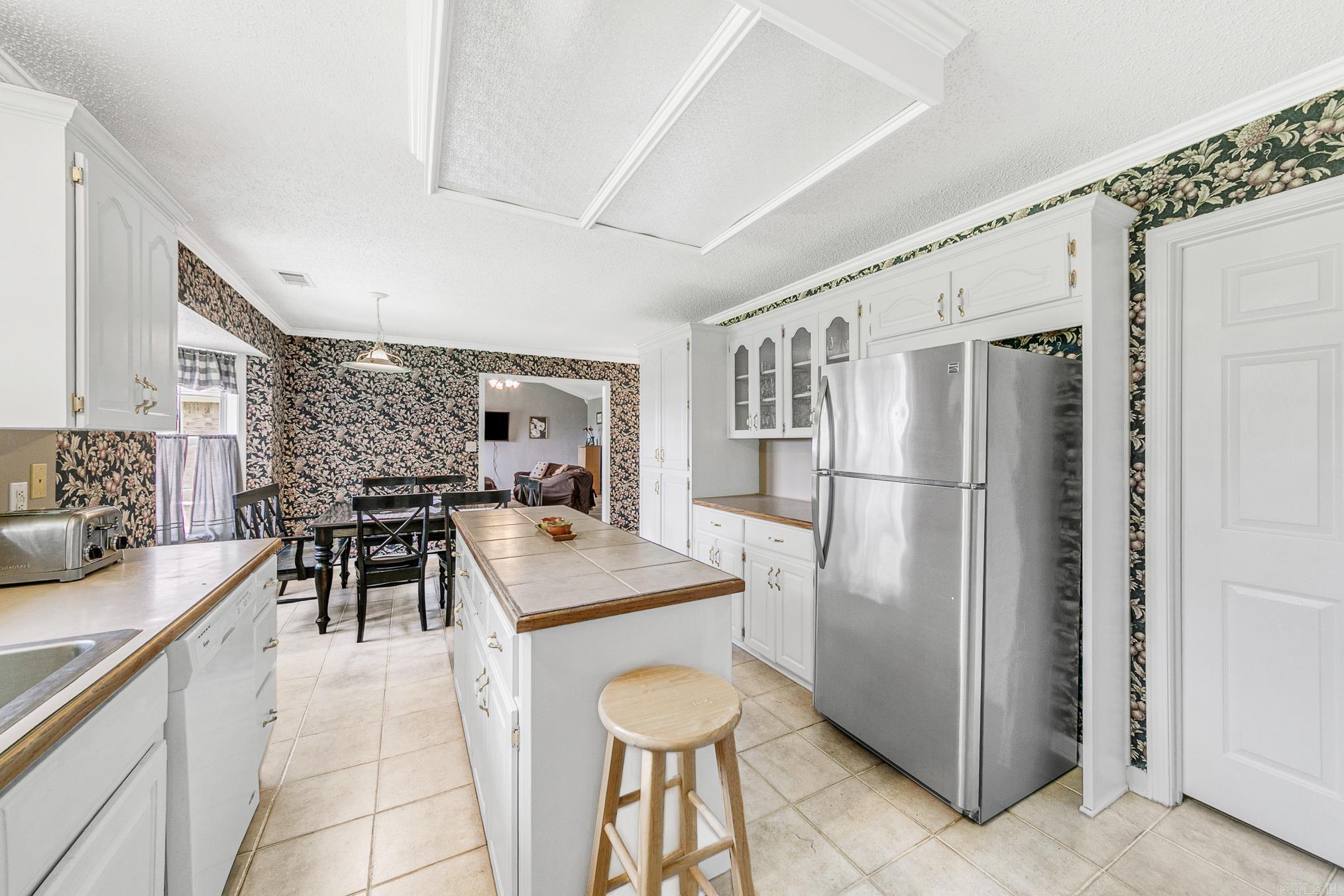 BRENTWOOD - Residential