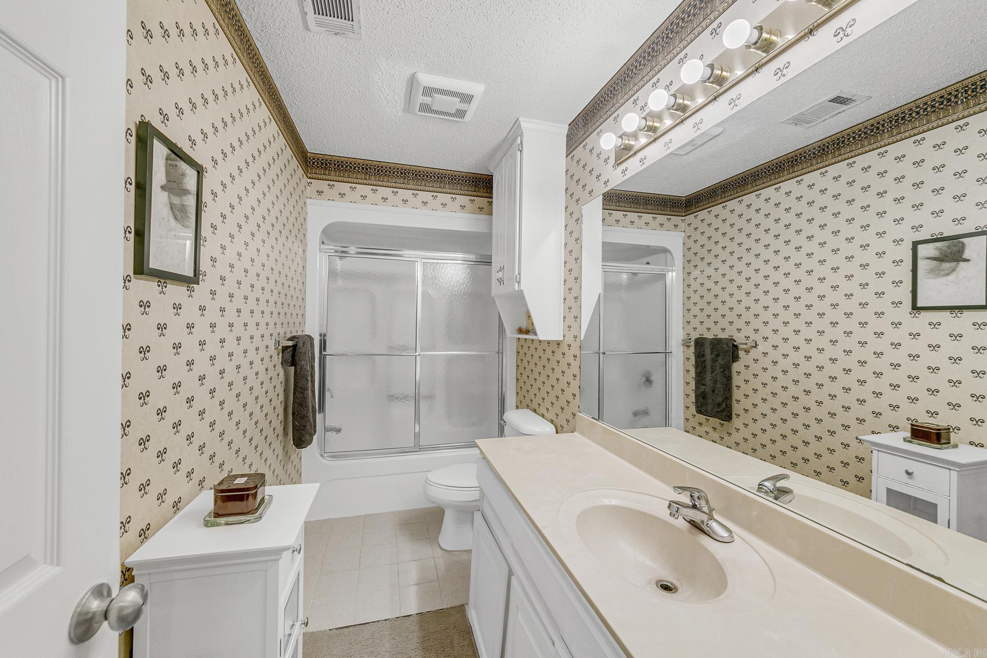 BRENTWOOD - Residential