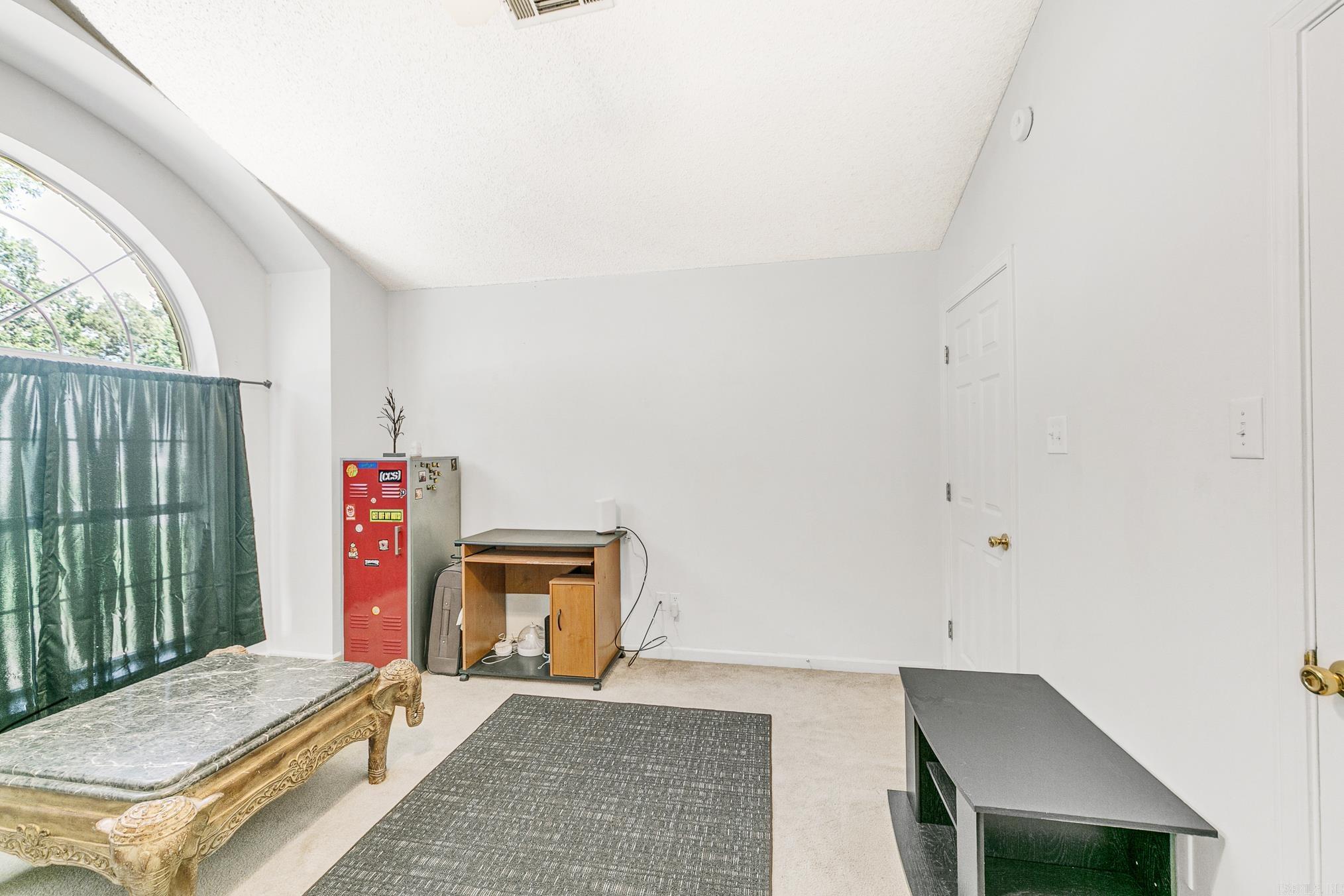 BRENTWOOD - Residential