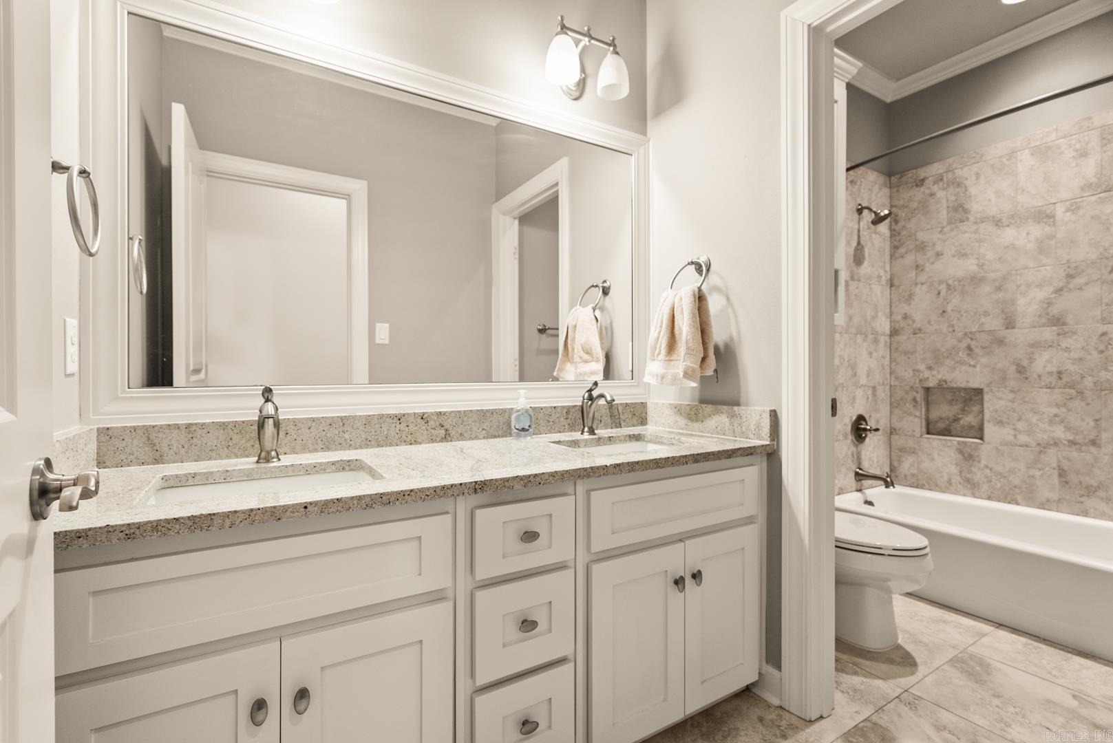 WOODLANDS EDGE - Residential