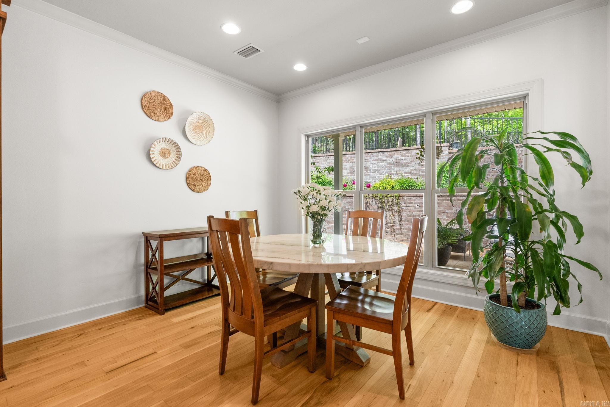 WOODLANDS EDGE - Residential