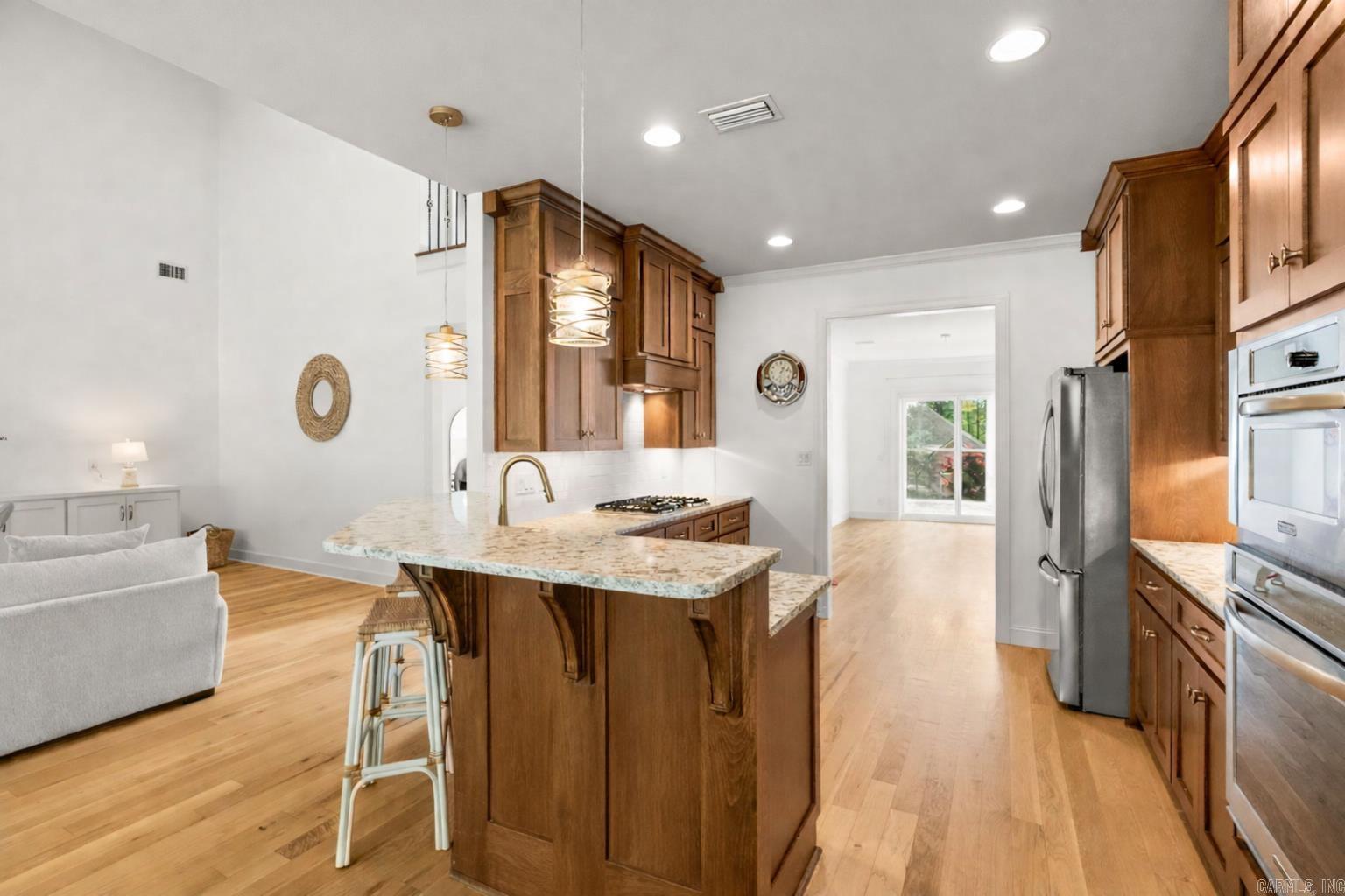 WOODLANDS EDGE - Residential