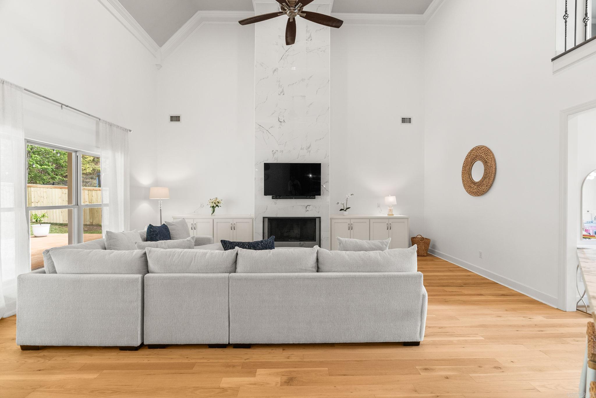 WOODLANDS EDGE - Residential