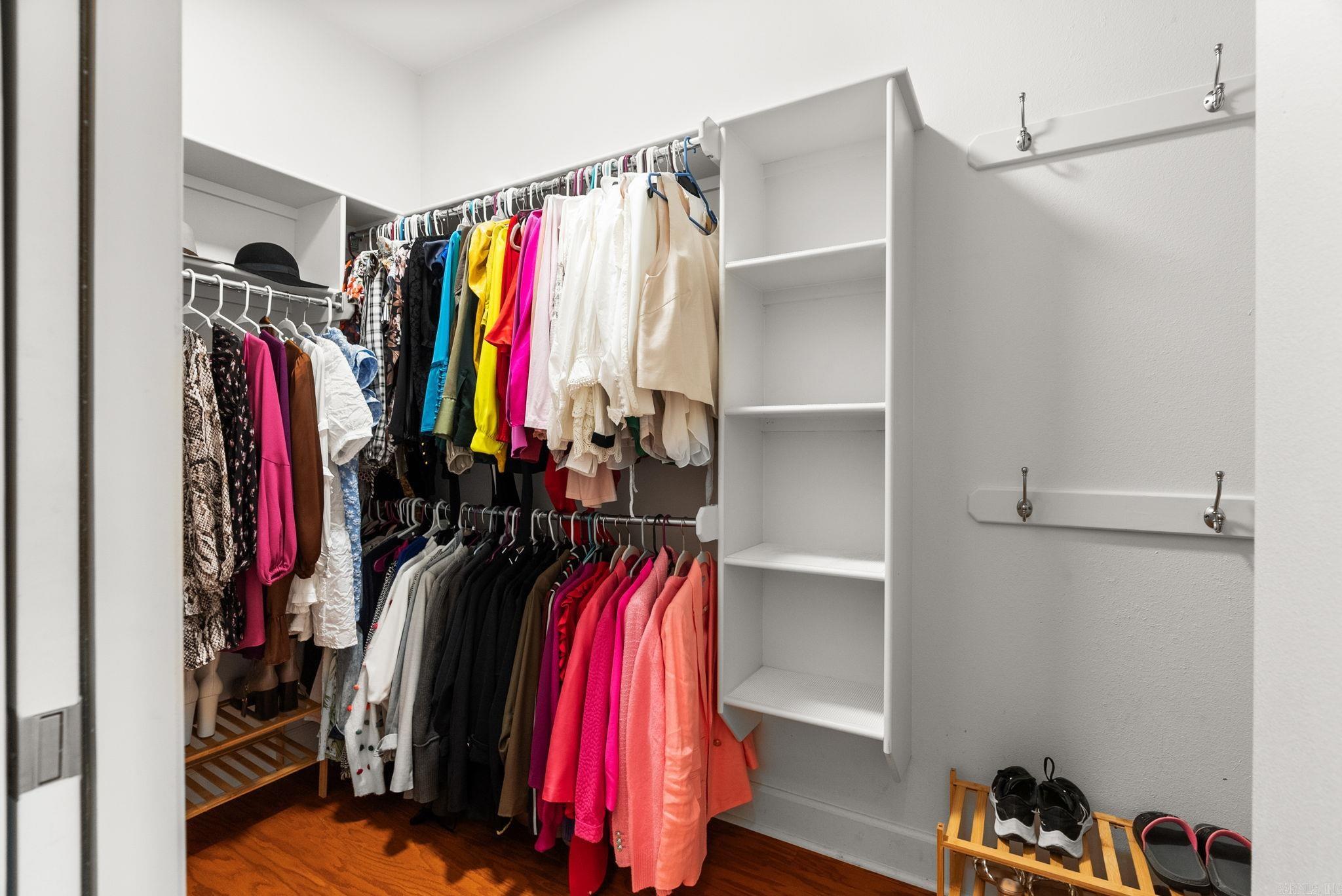 WOODLANDS EDGE - Residential