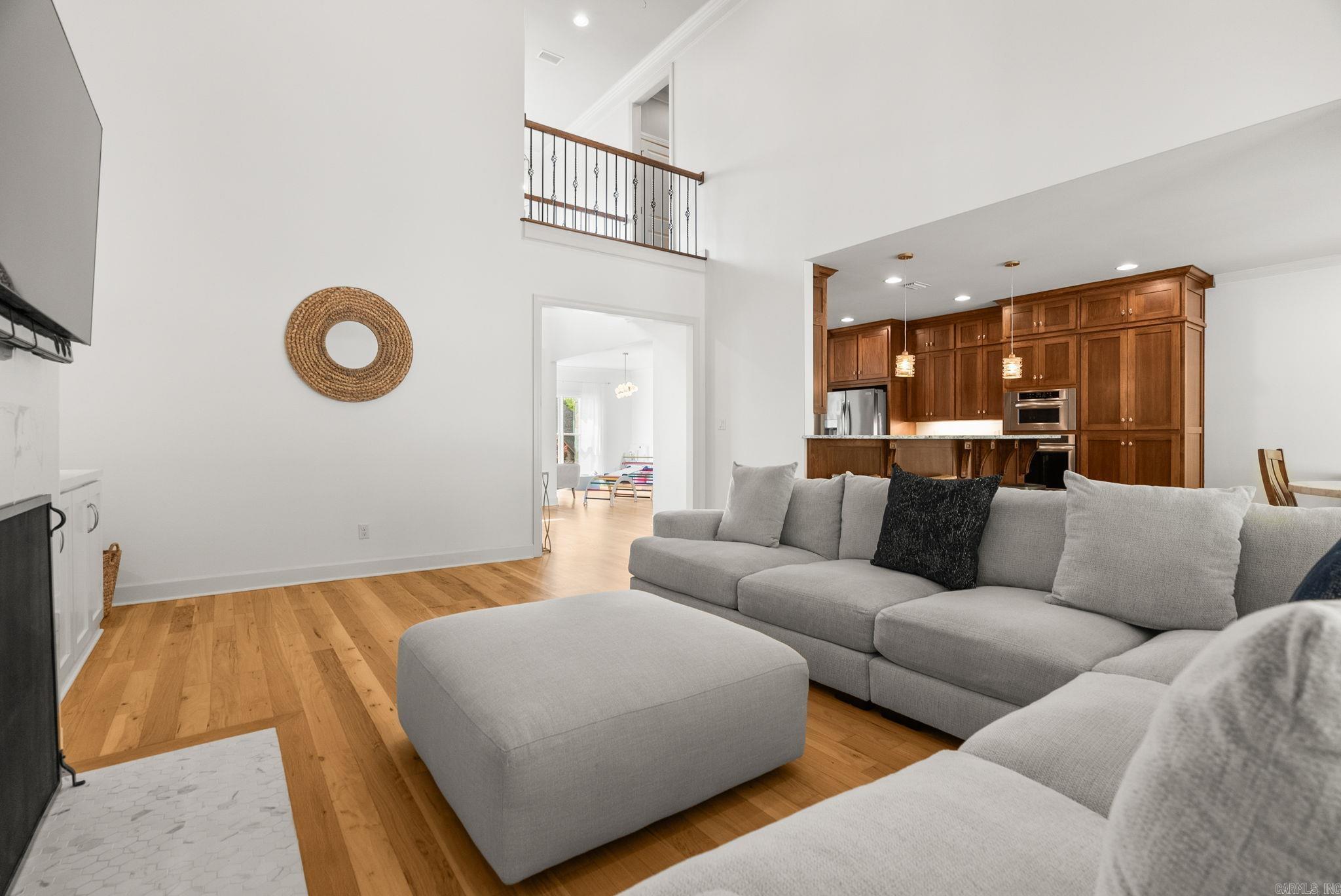 WOODLANDS EDGE - Residential