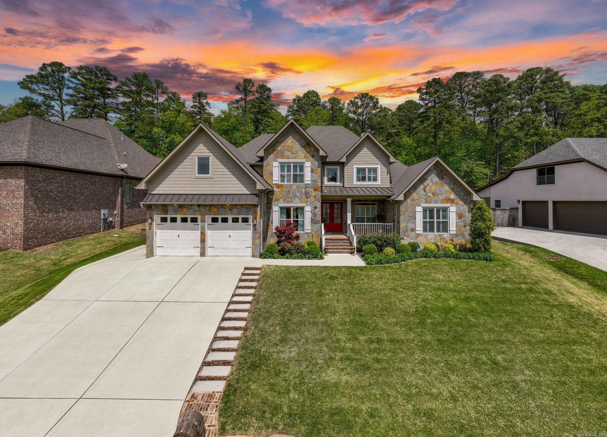 WOODLANDS EDGE - Residential