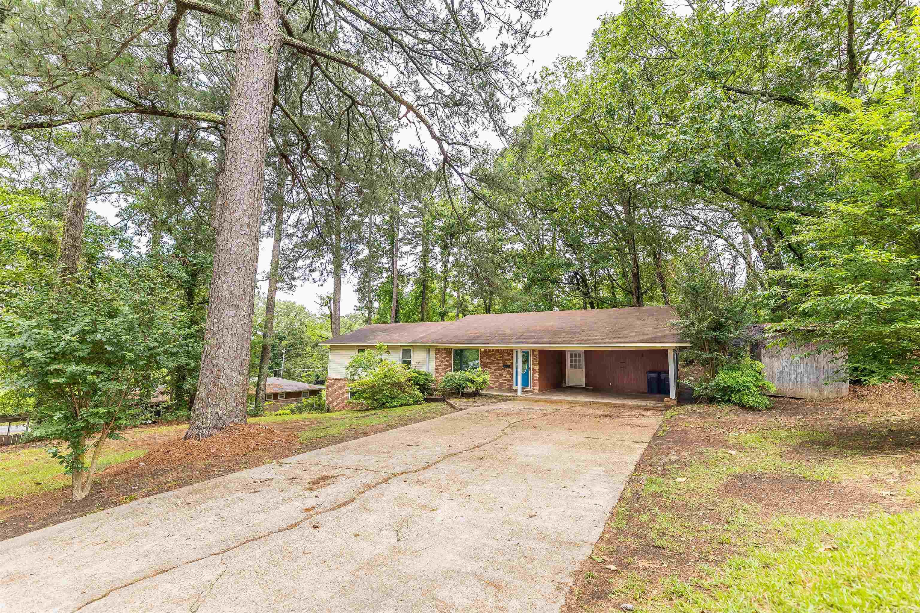 VIEW HILLS - Residential