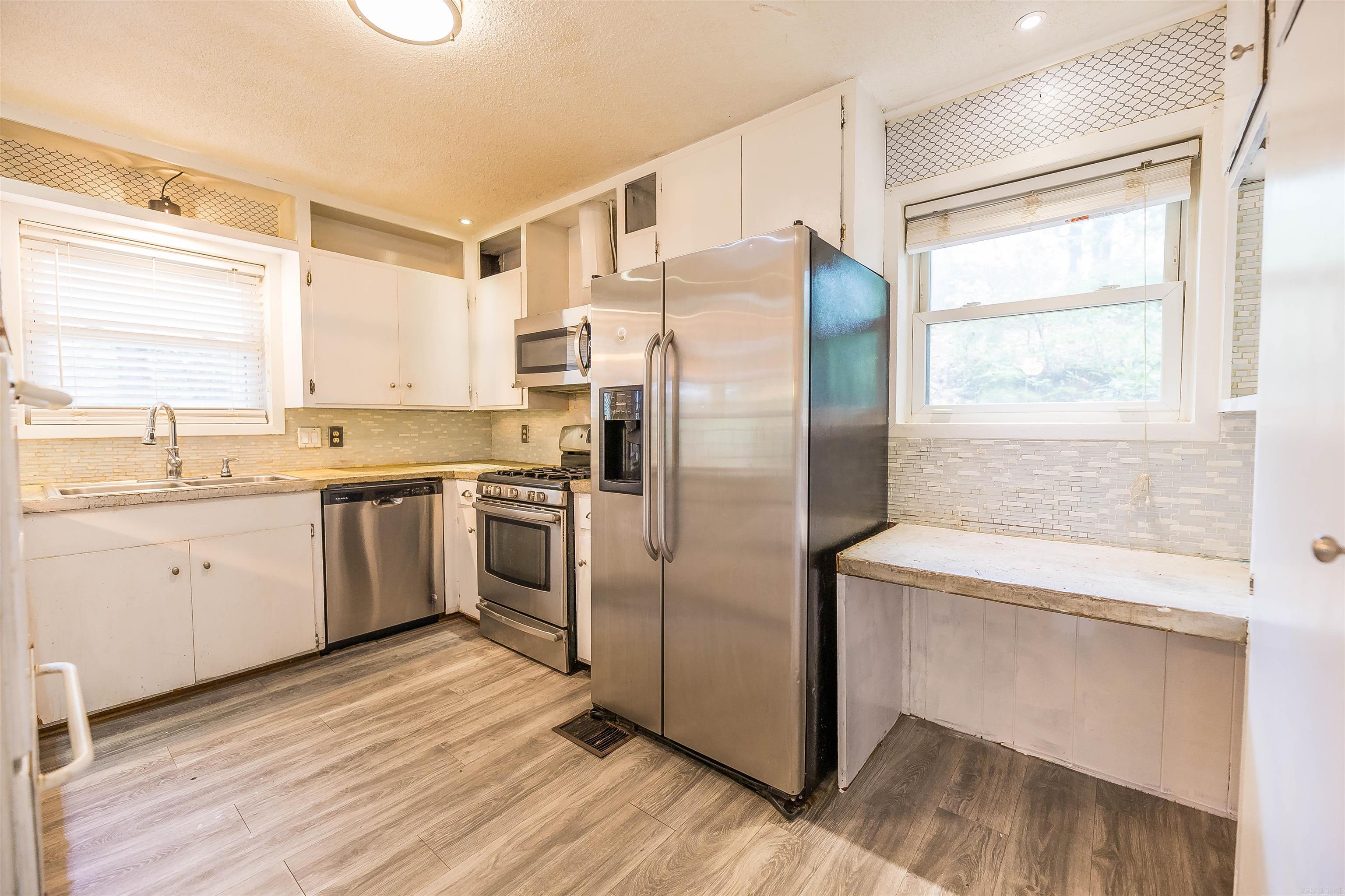 VIEW HILLS - Residential