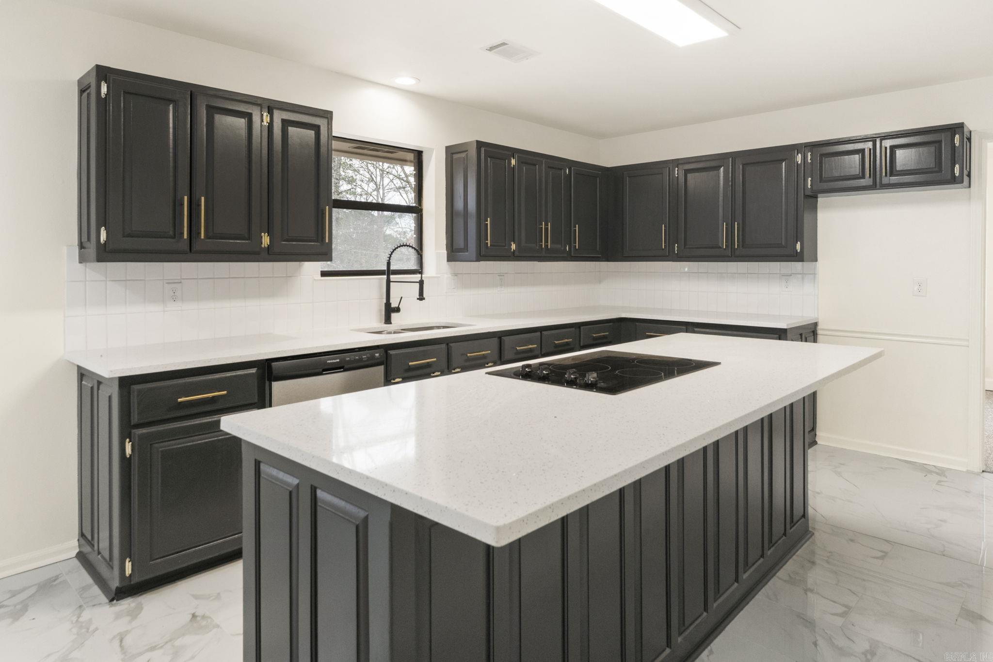 ST CHARLES ADDN - Residential