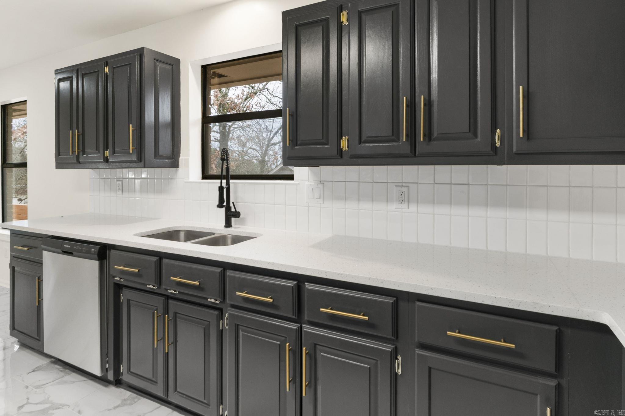 ST CHARLES ADDN - Residential