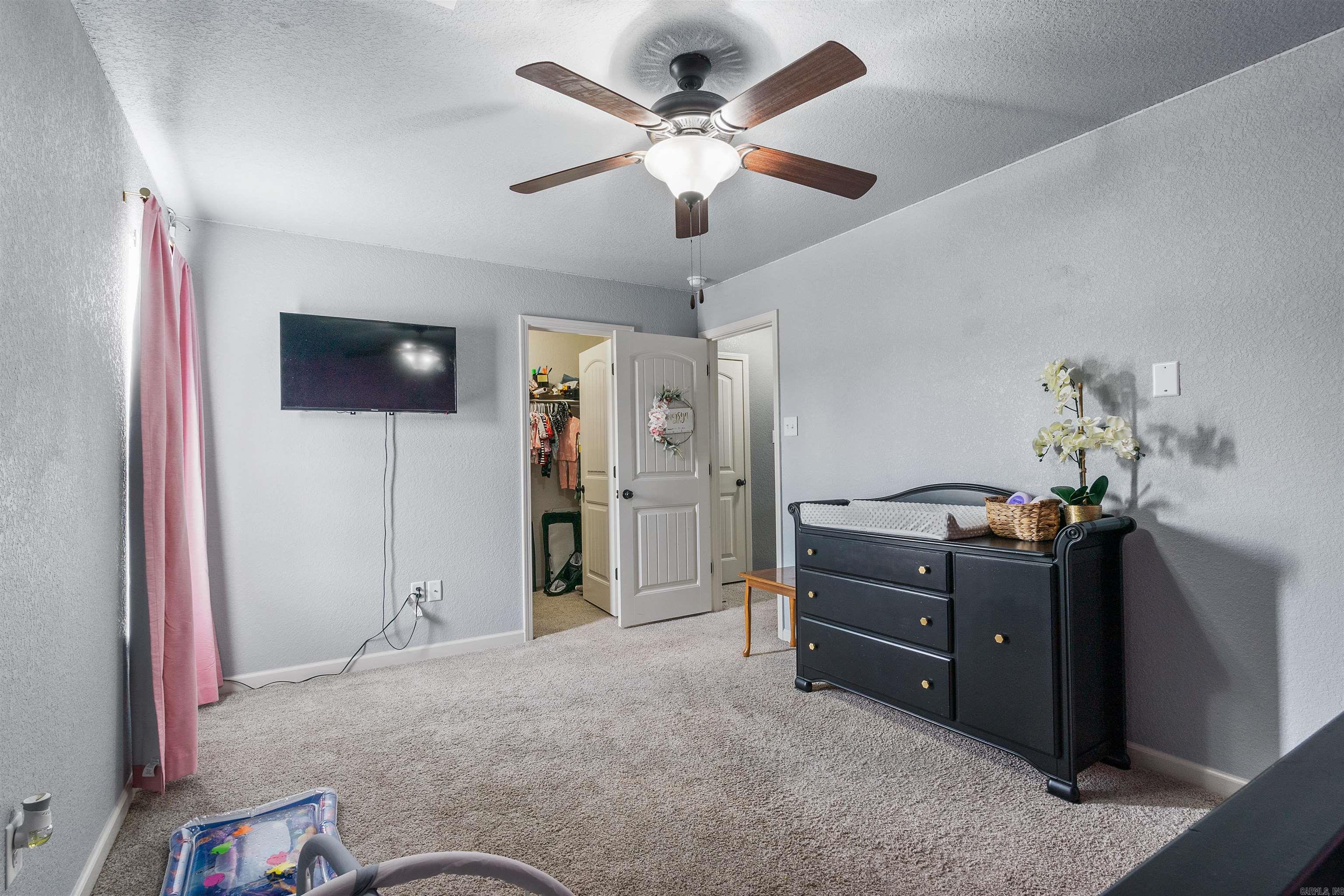 NORTH HILLS - Residential