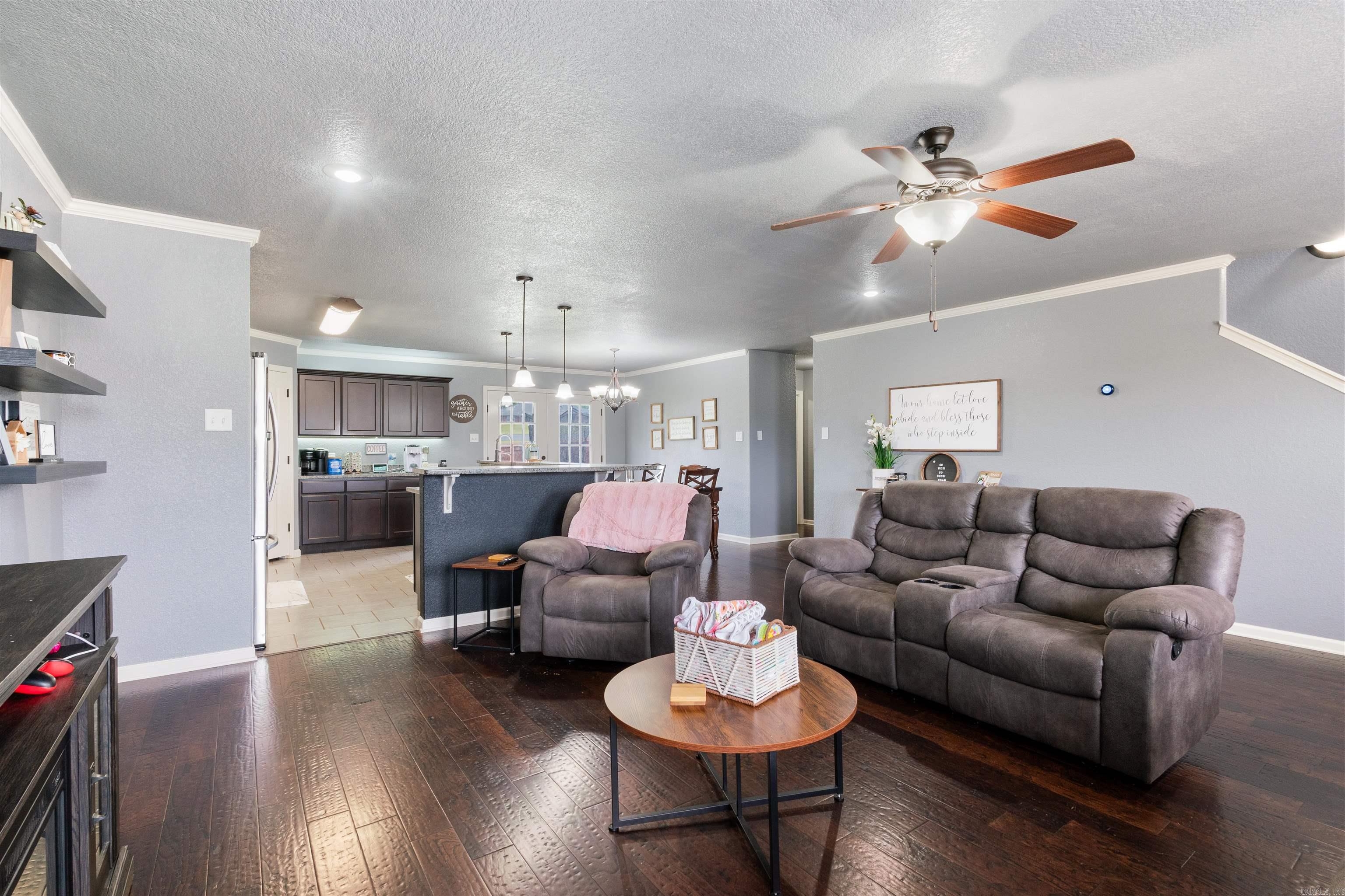 NORTH HILLS - Residential