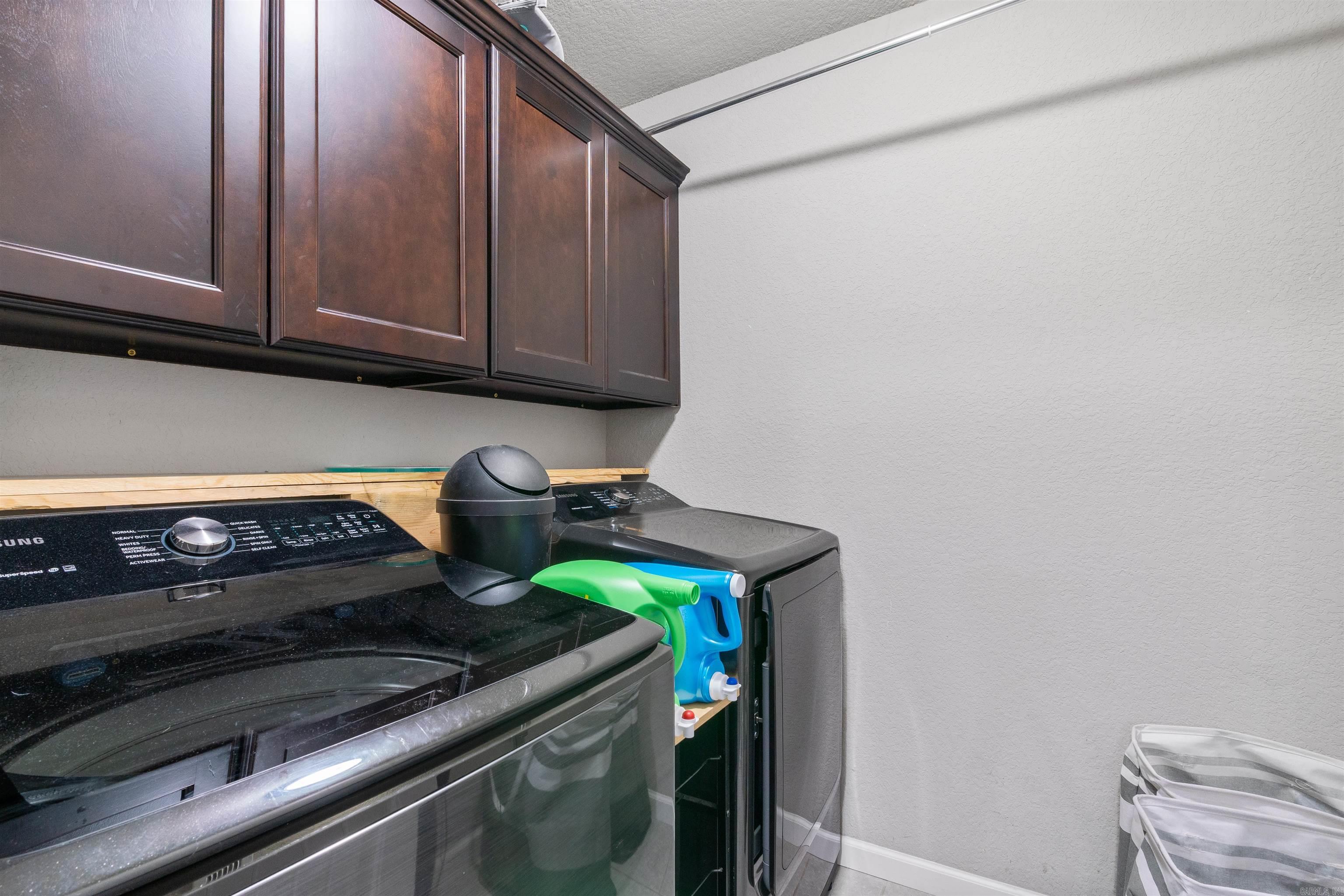 NORTH HILLS - Residential