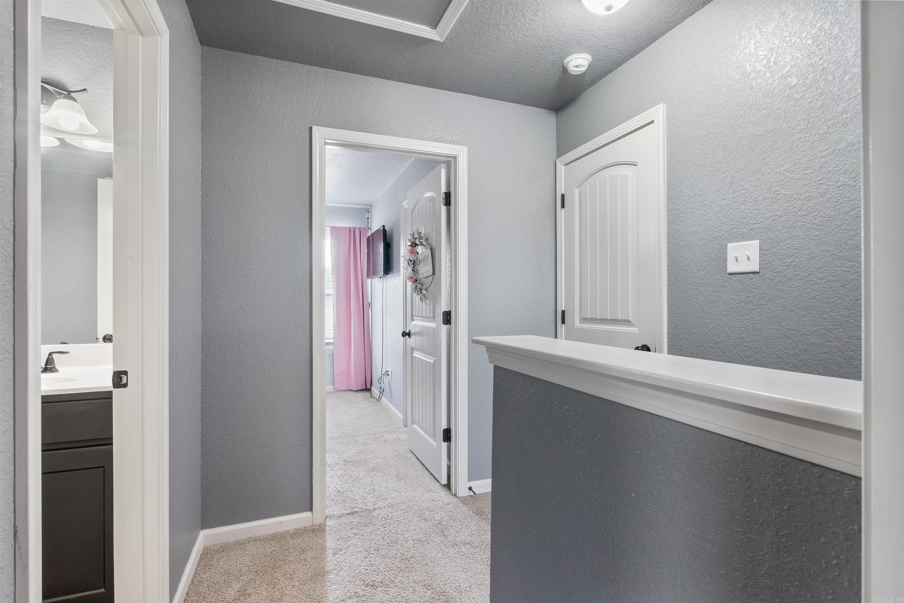 NORTH HILLS - Residential