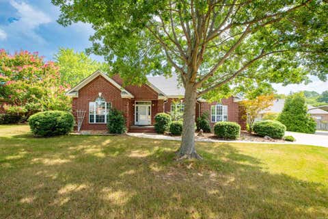 Photo of 27 Belle River Circle CIR, Maumelle, AR 72113 (MLS # 26033982)
