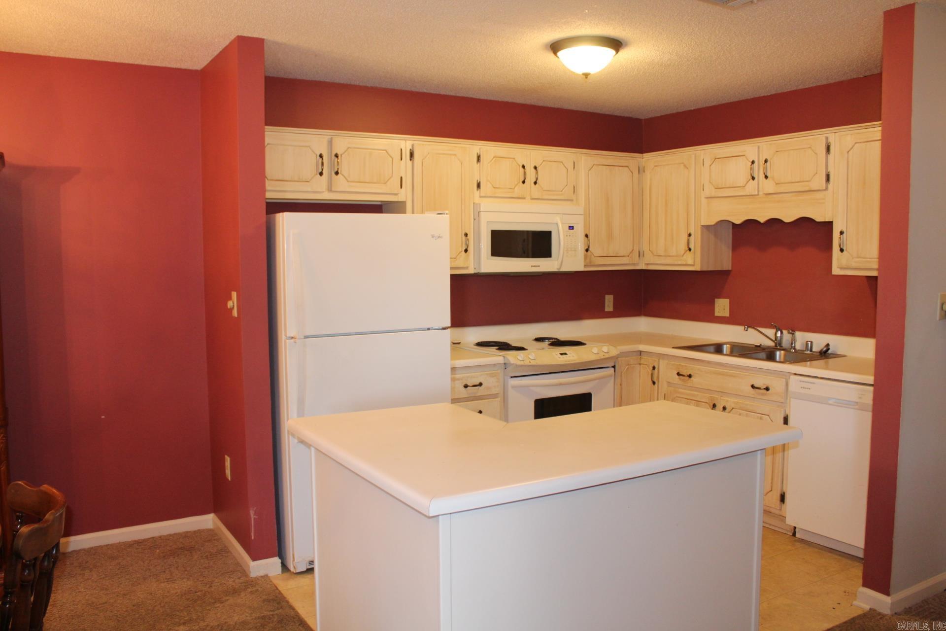 River Oaks Commons - Residential