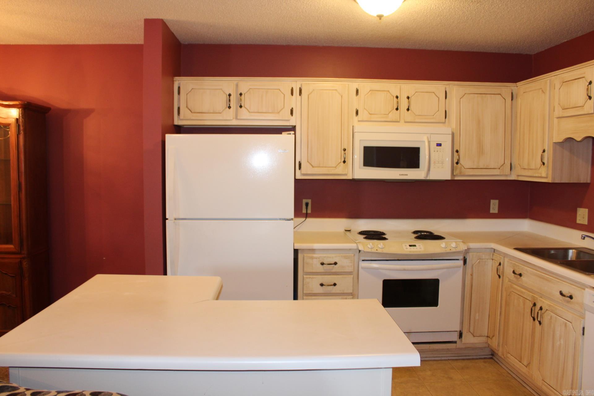 River Oaks Commons - Residential