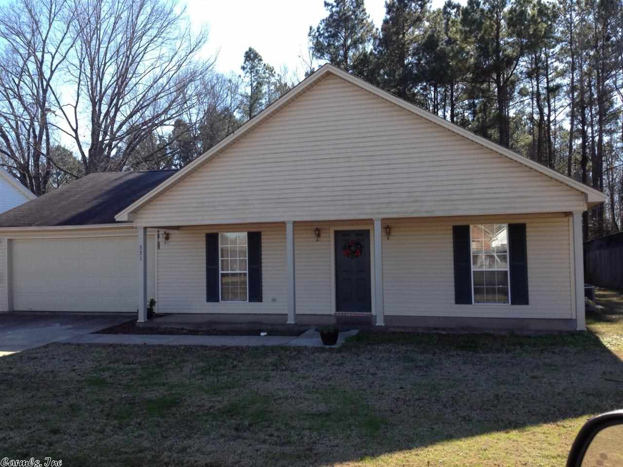 Nice house in a cute subdivision. House is vacant and ready for you to move it. Property is sold as a short sale subject to Bank Approval. Price is NOT approved. Vacant see agent remarks for code