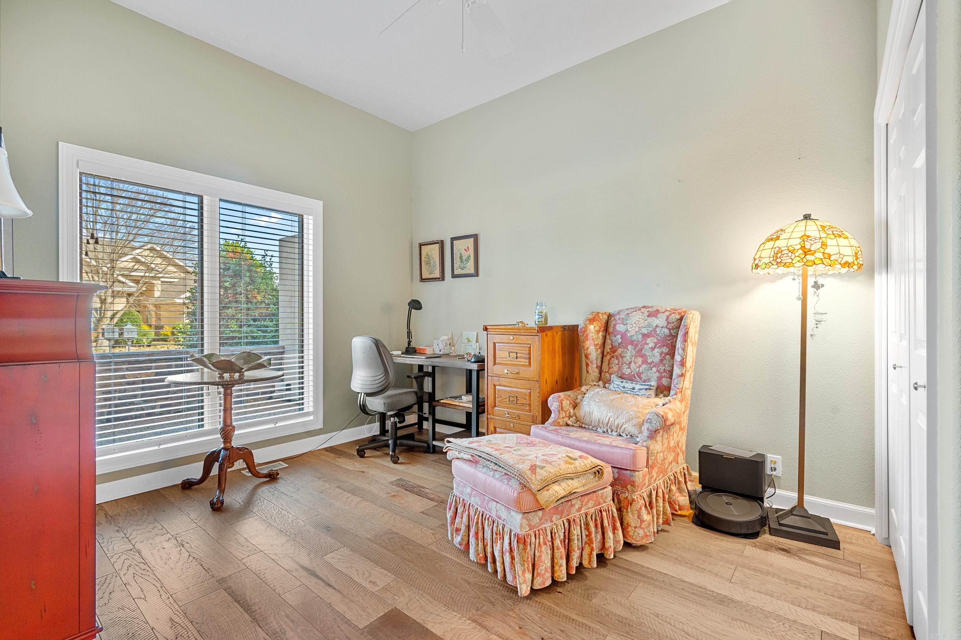 DIVINO COURTS - Residential