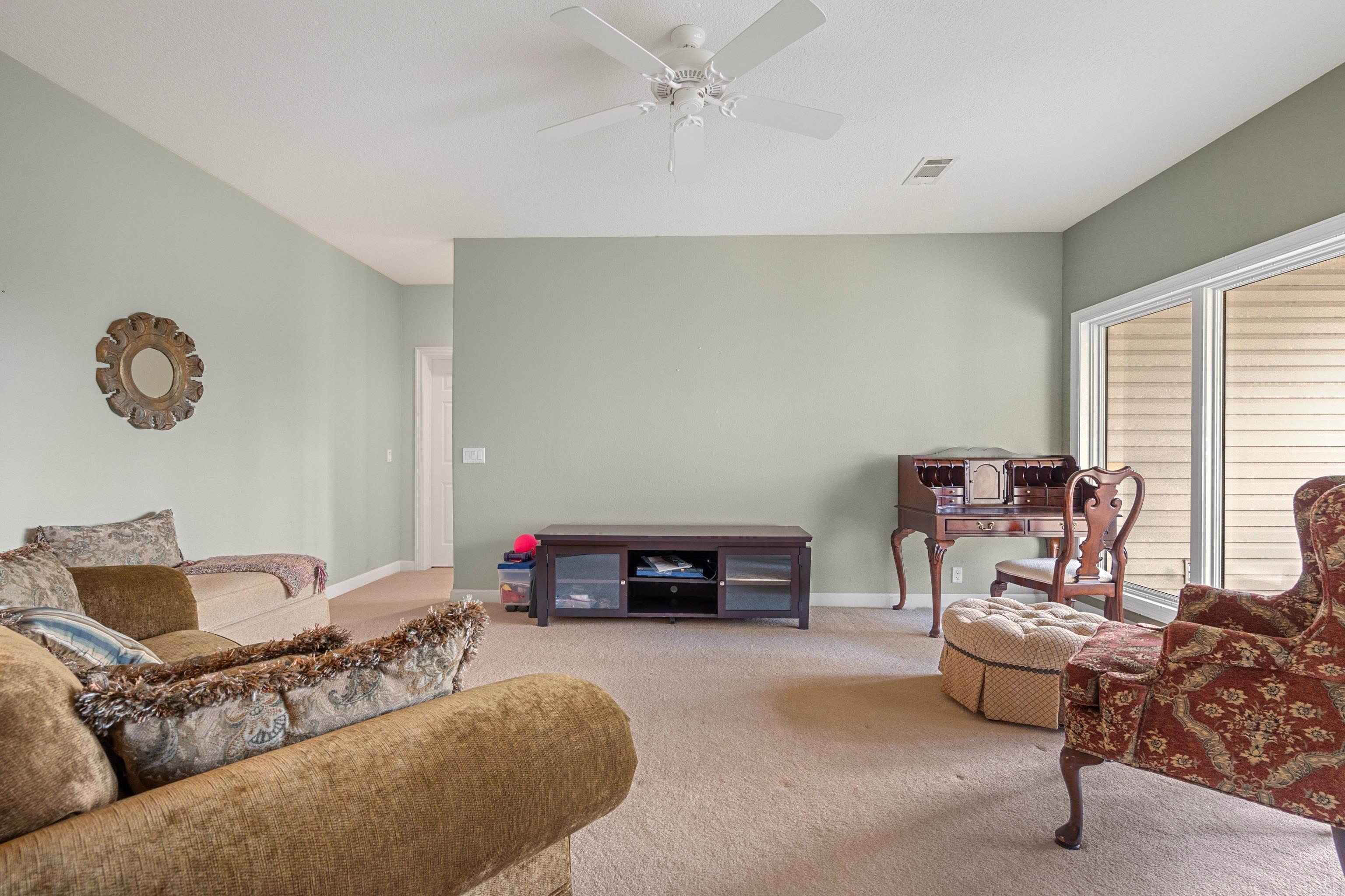 DIVINO COURTS - Residential