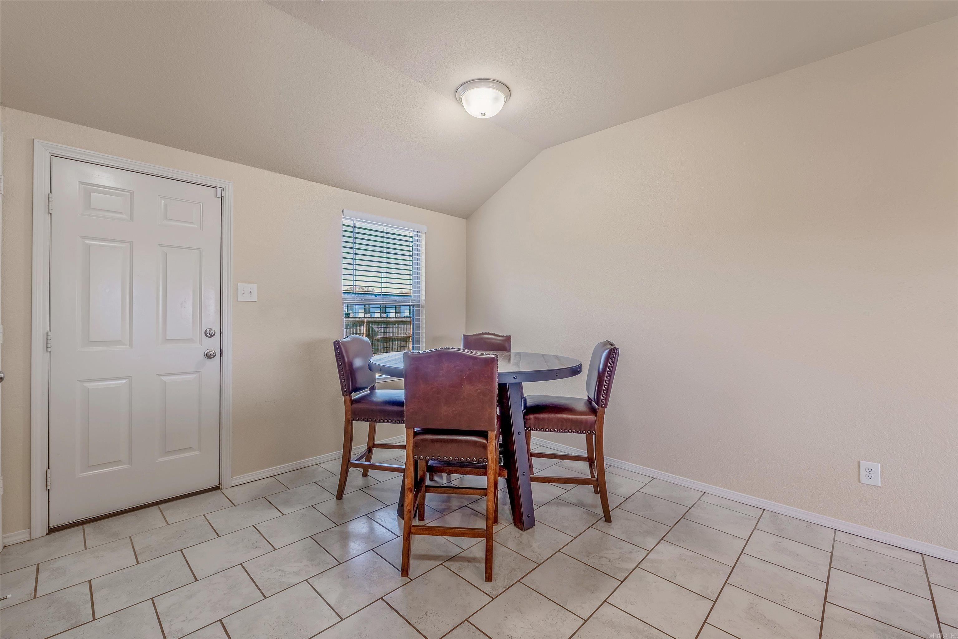 STONEHENGE PLACE - Residential