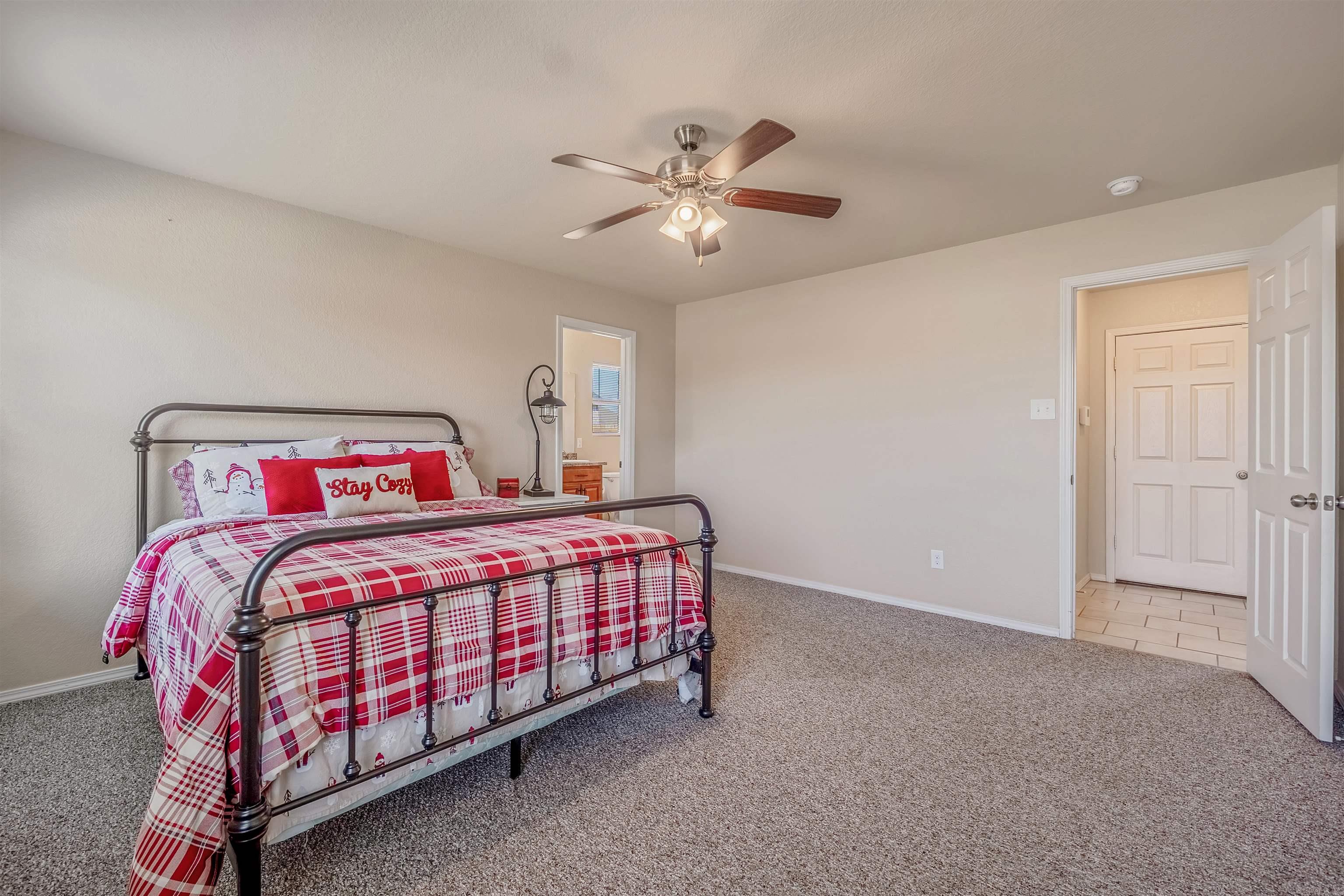 STONEHENGE PLACE - Residential