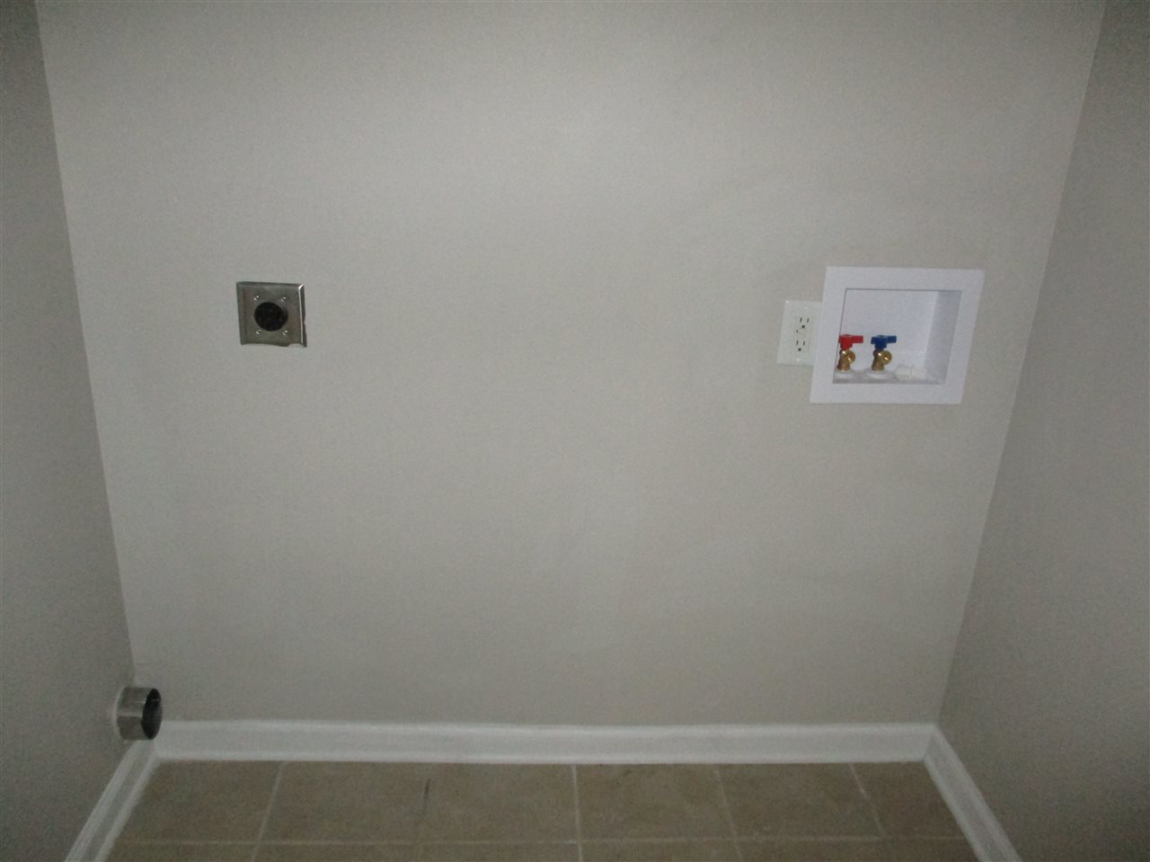 Holts - Residential Lease