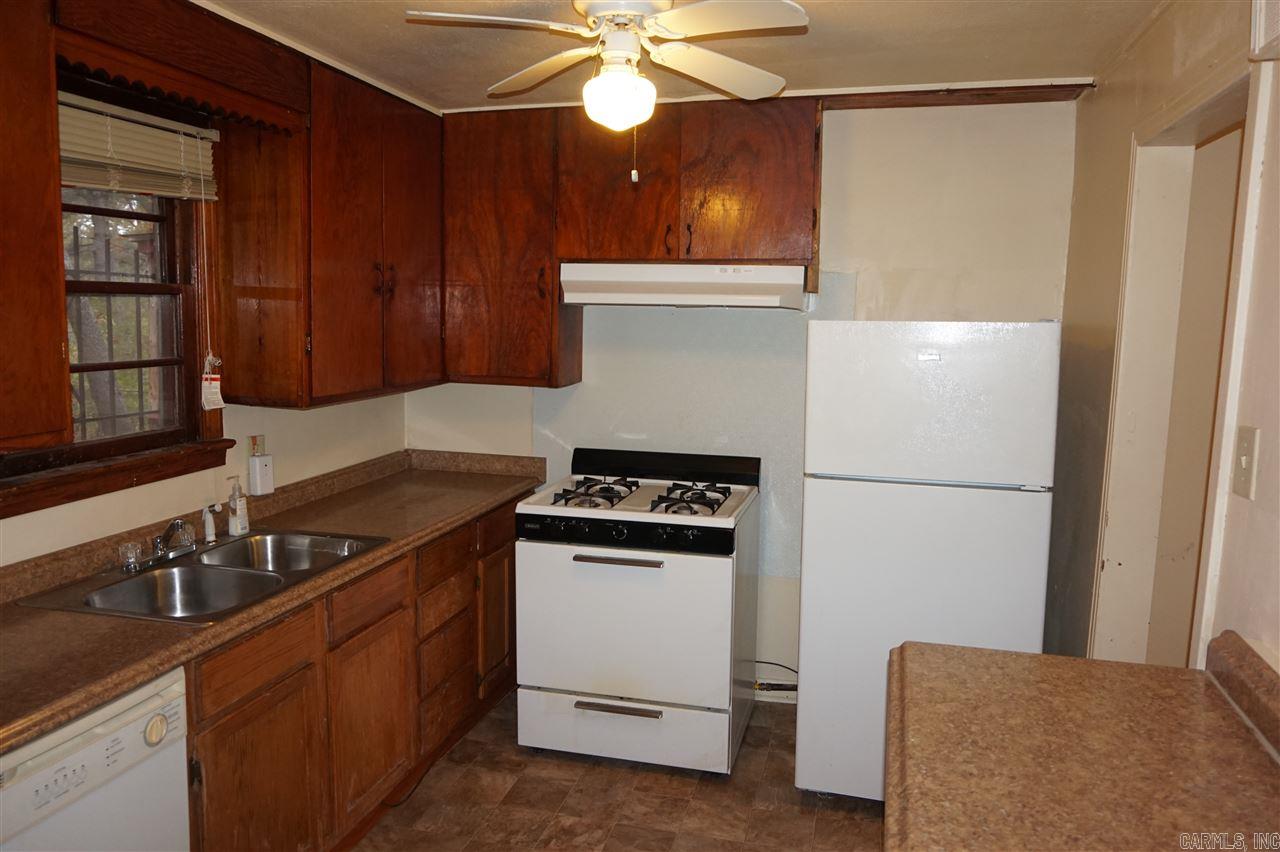 John Barrow L-11 - Residential Lease