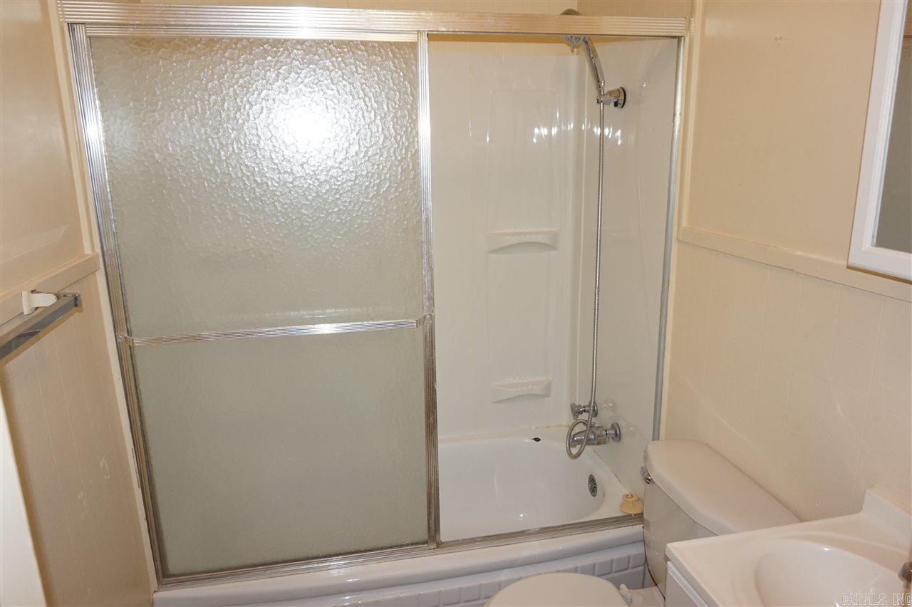 John Barrow L-11 - Residential Lease