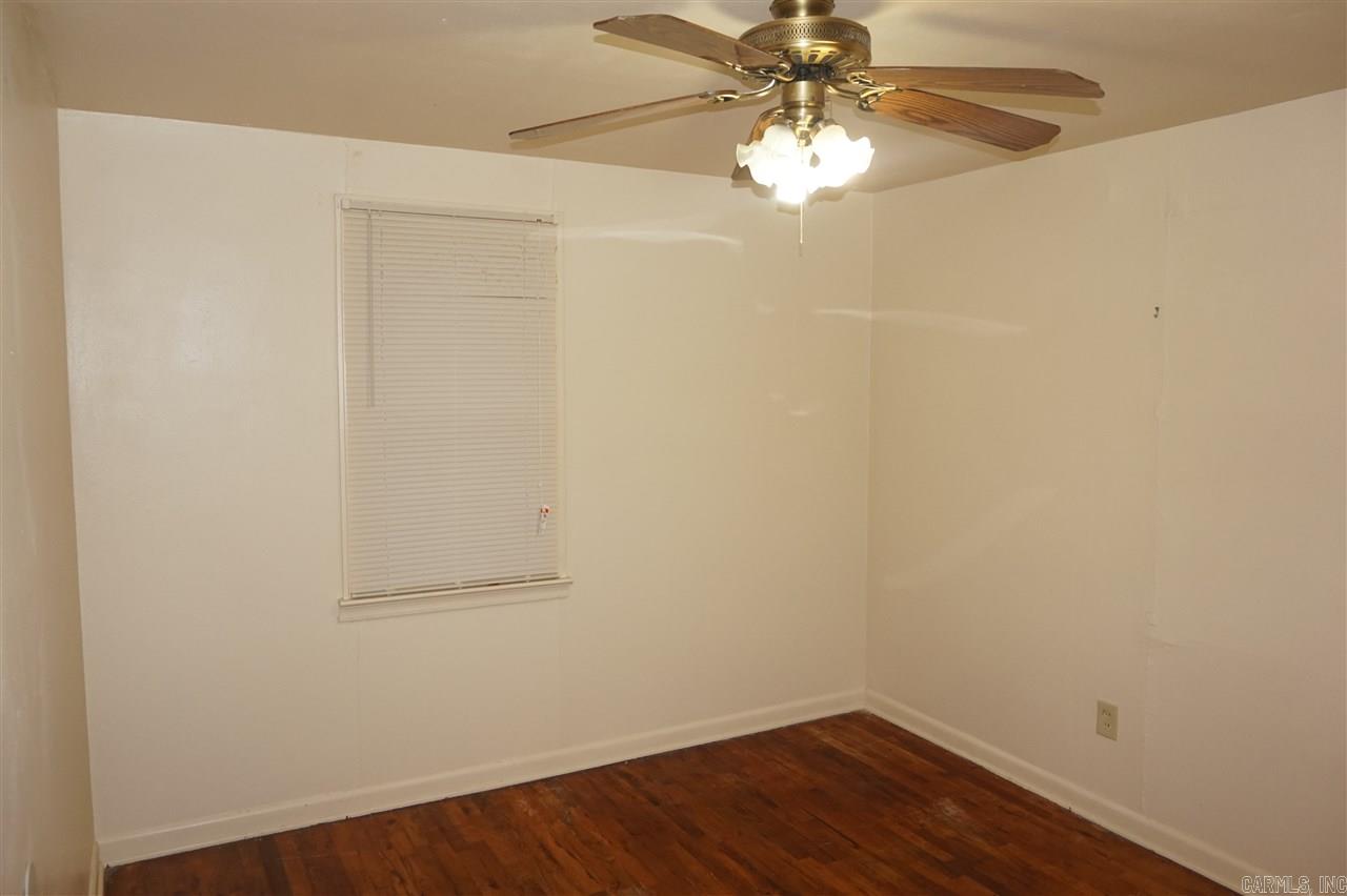 John Barrow L-11 - Residential Lease