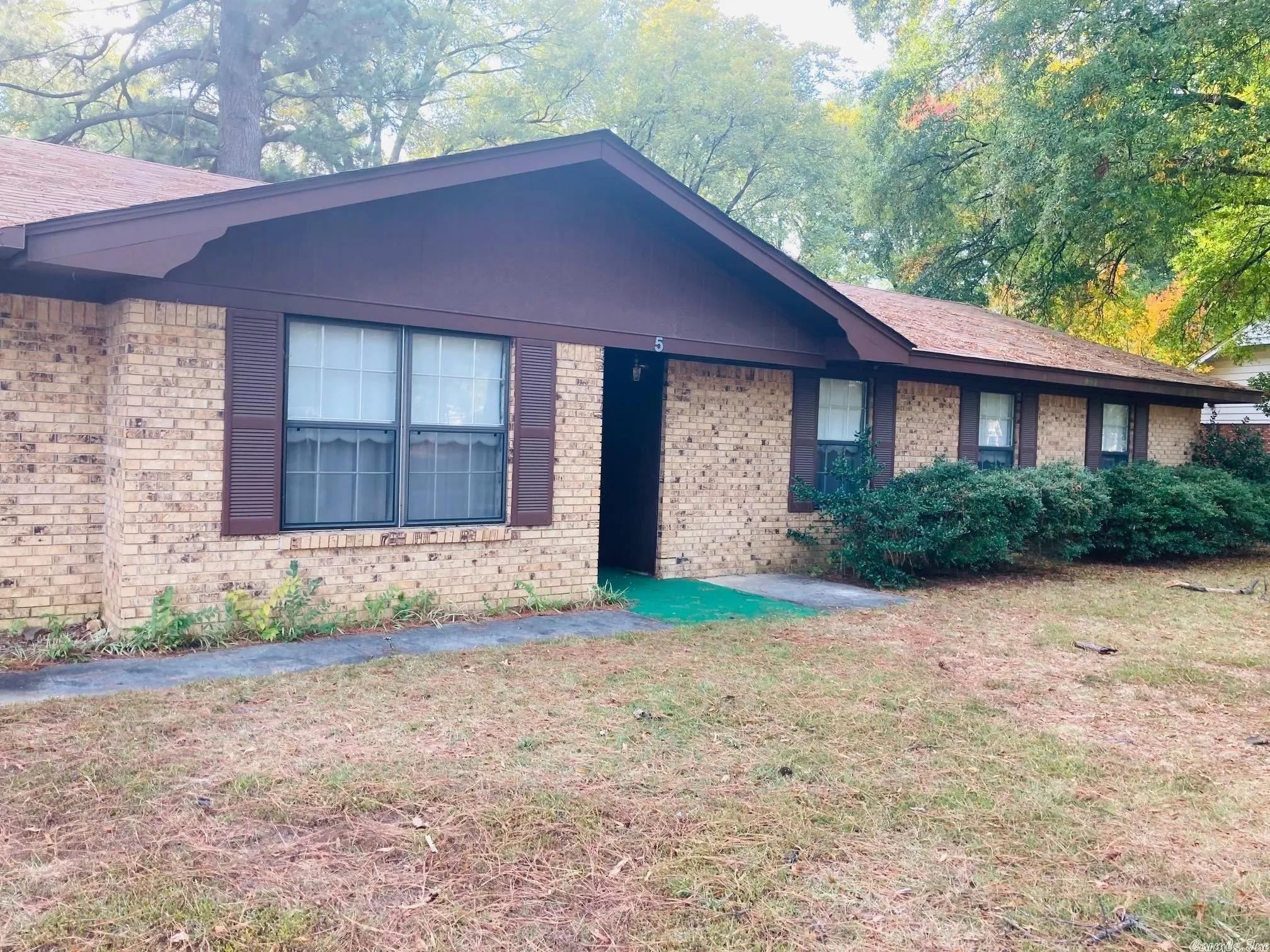 OAK FORREST - Residential