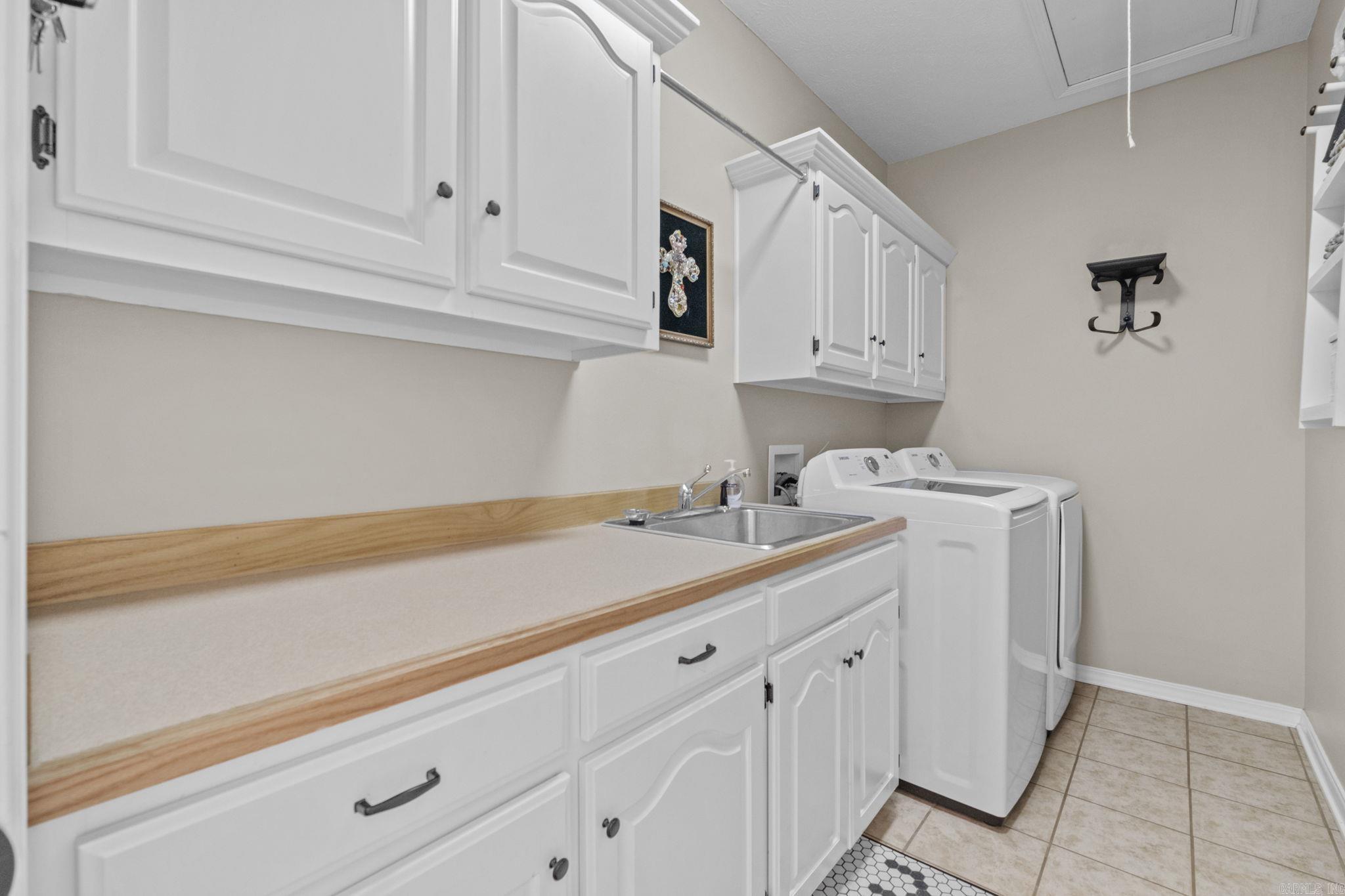 CATHERINE PLACE - Residential