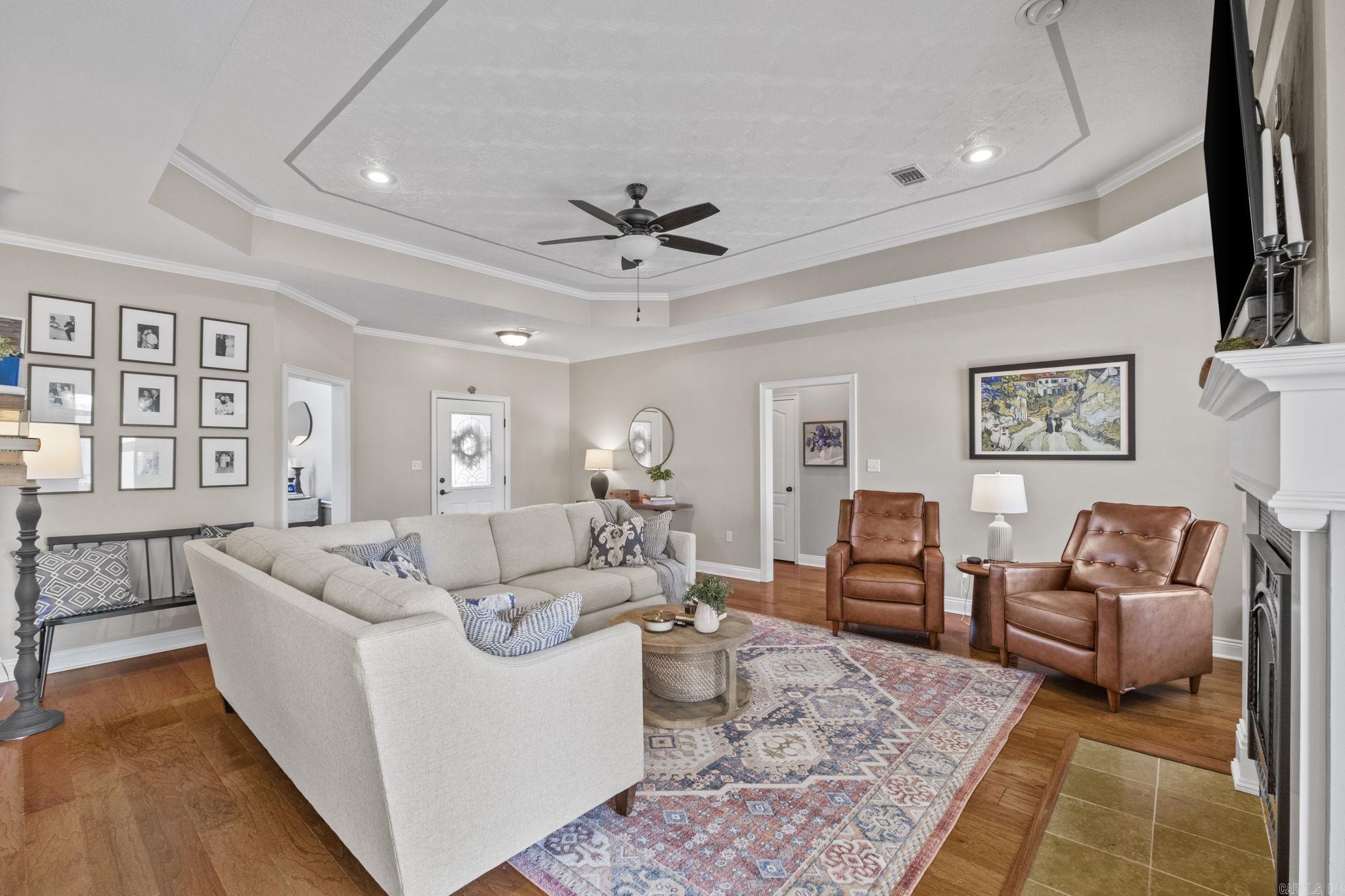 CATHERINE PLACE - Residential