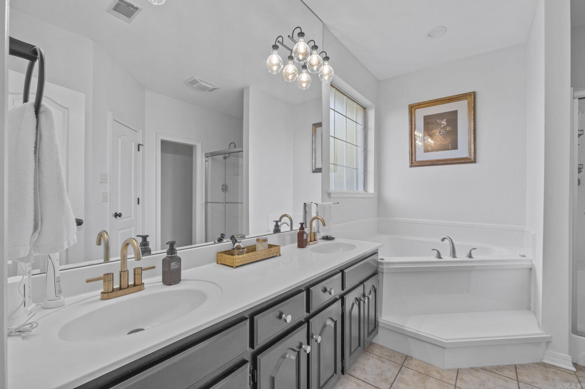 CATHERINE PLACE - Residential