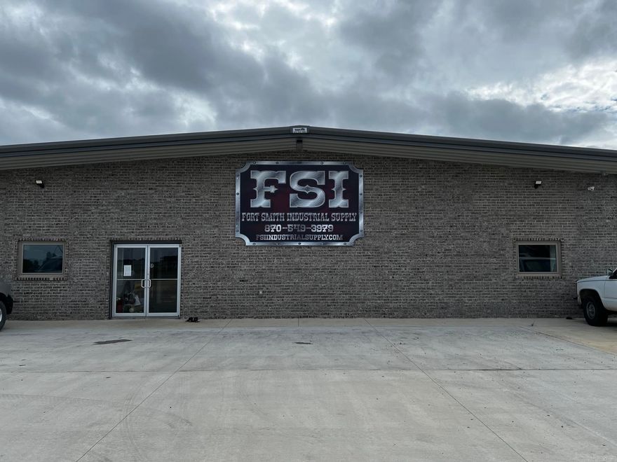 Land acreage with Hwy frontage located on W. Keiser which is off the main throughfare into Osceola. This 3.83 acres with a 6,000 square foot building is an amazing investment opportunity. Prime commercial land in a great location.