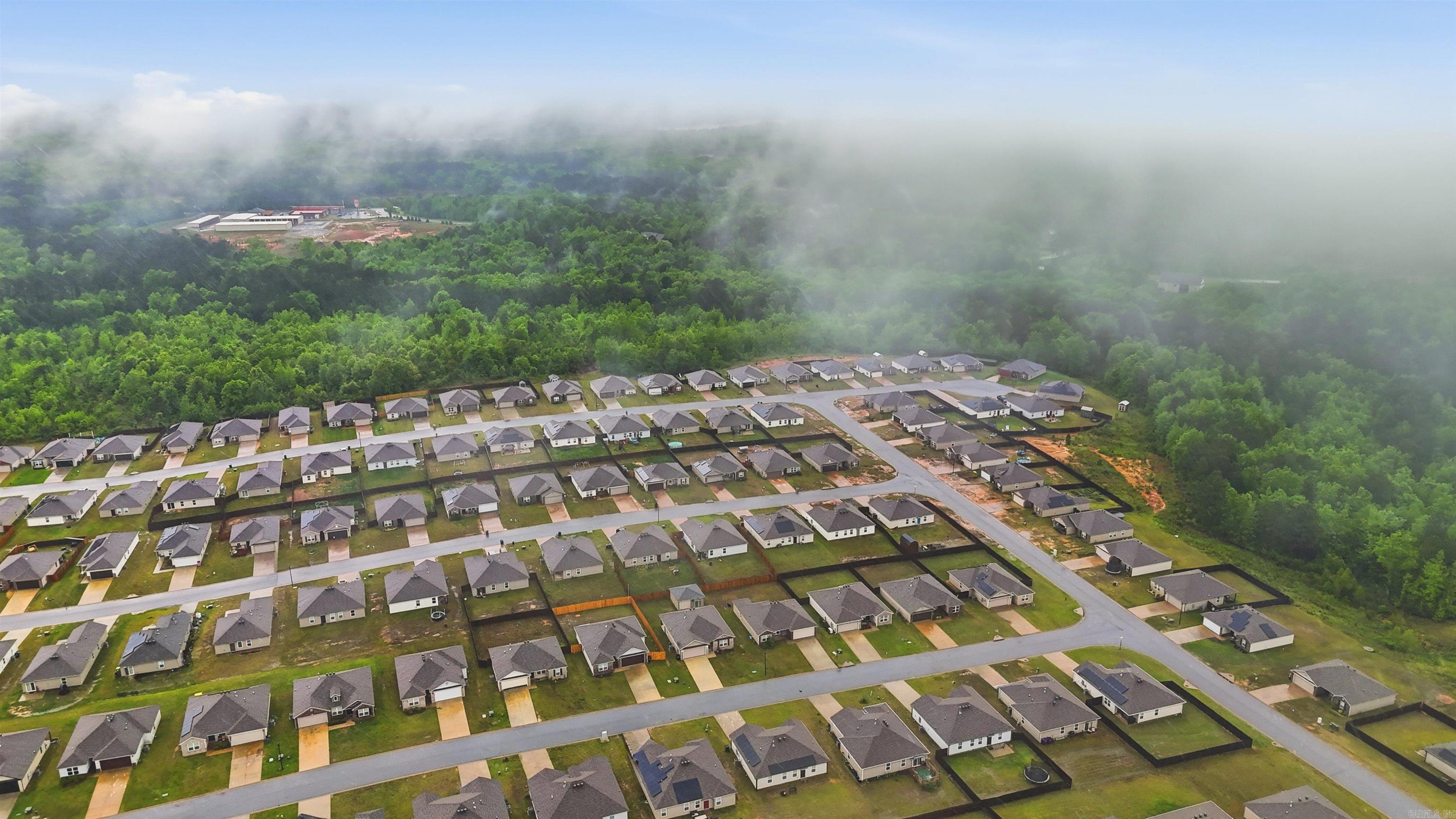 PARKWAY MEADOWS - Residential