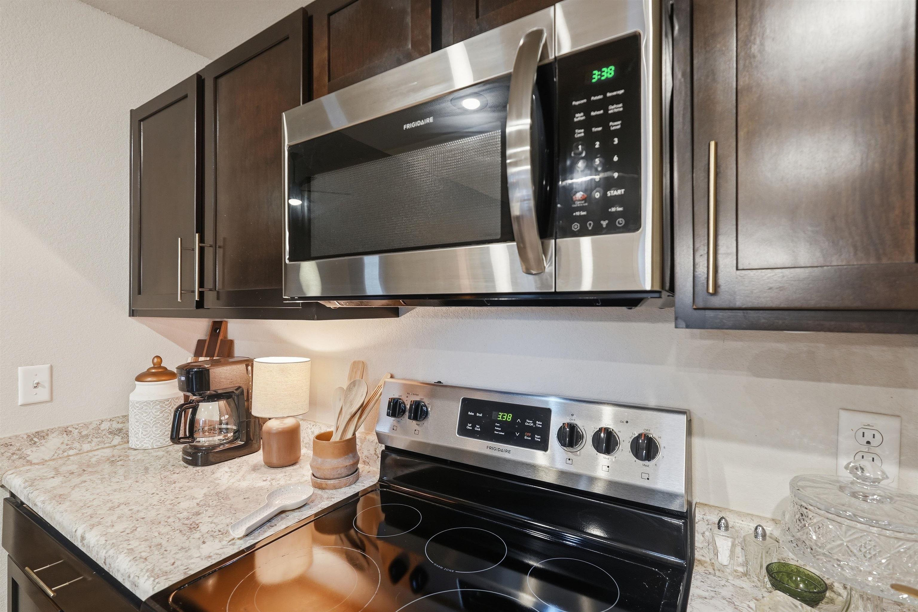 PARKWAY MEADOWS - Residential