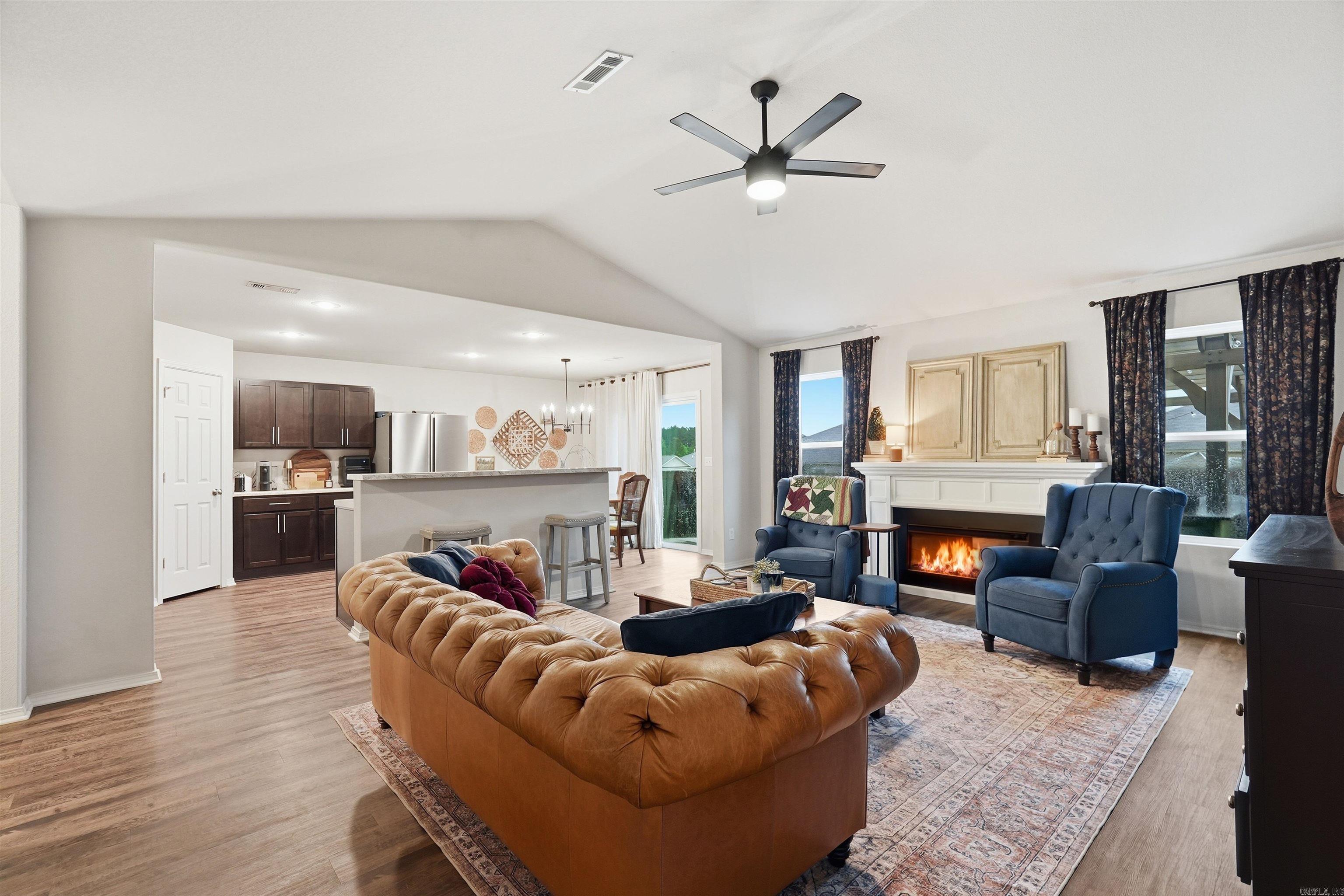 PARKWAY MEADOWS - Residential