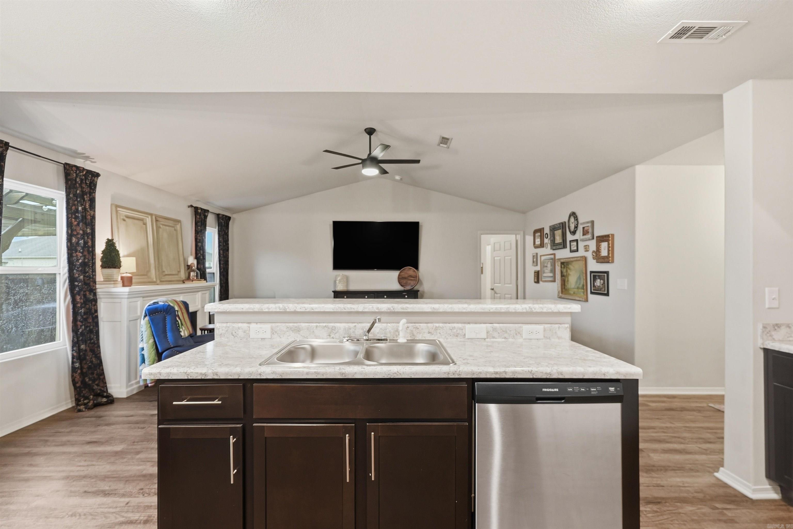 PARKWAY MEADOWS - Residential