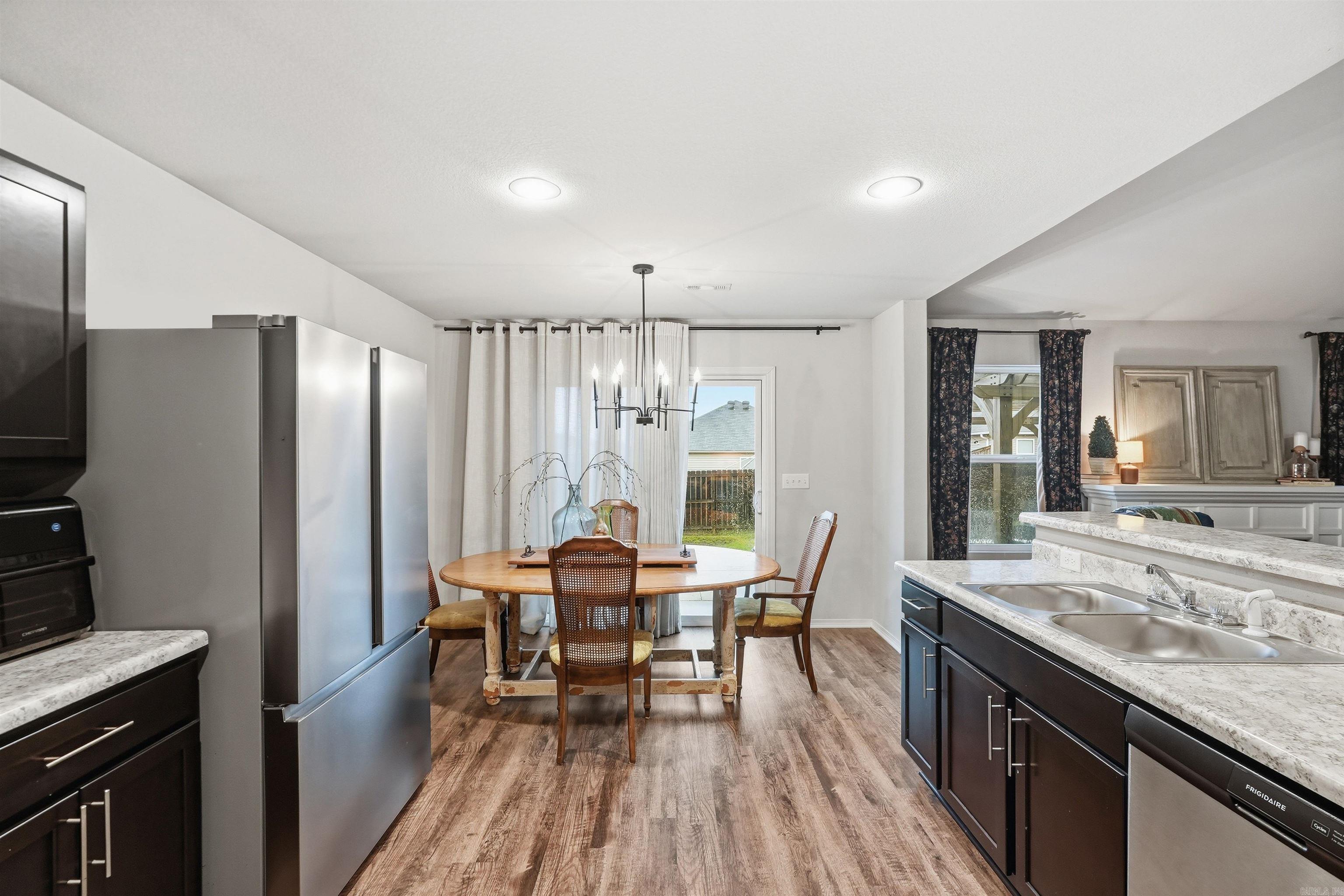 PARKWAY MEADOWS - Residential