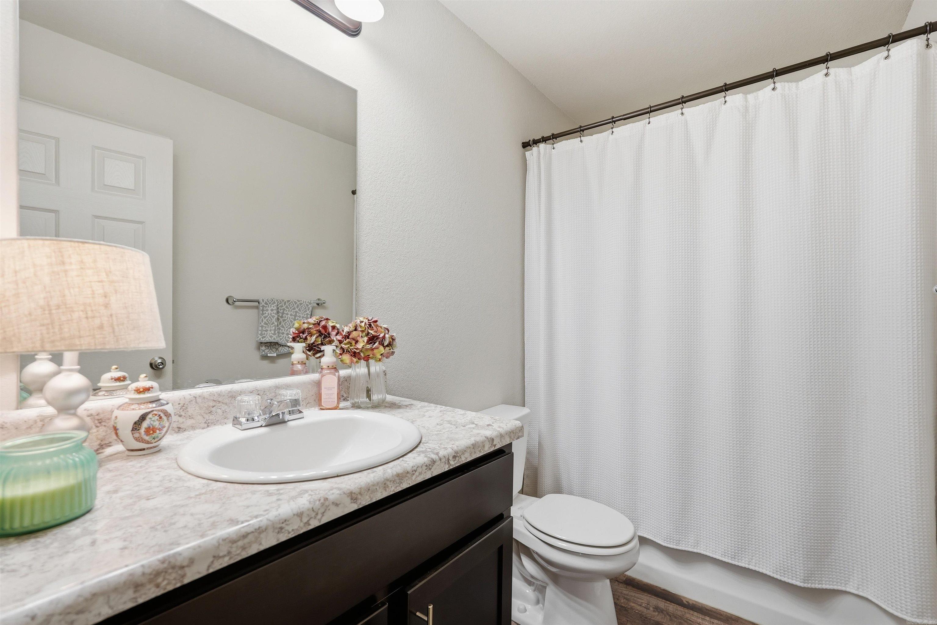 PARKWAY MEADOWS - Residential